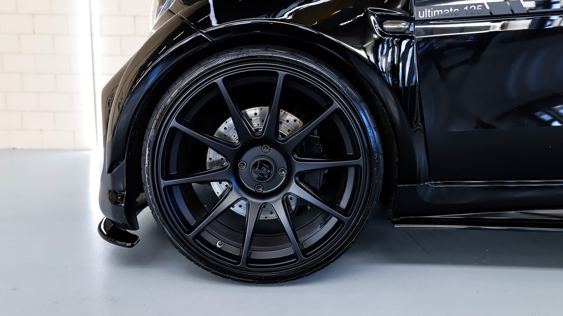 SMART fortwo 1 of 1 Breitbau Brabus R125-image-7