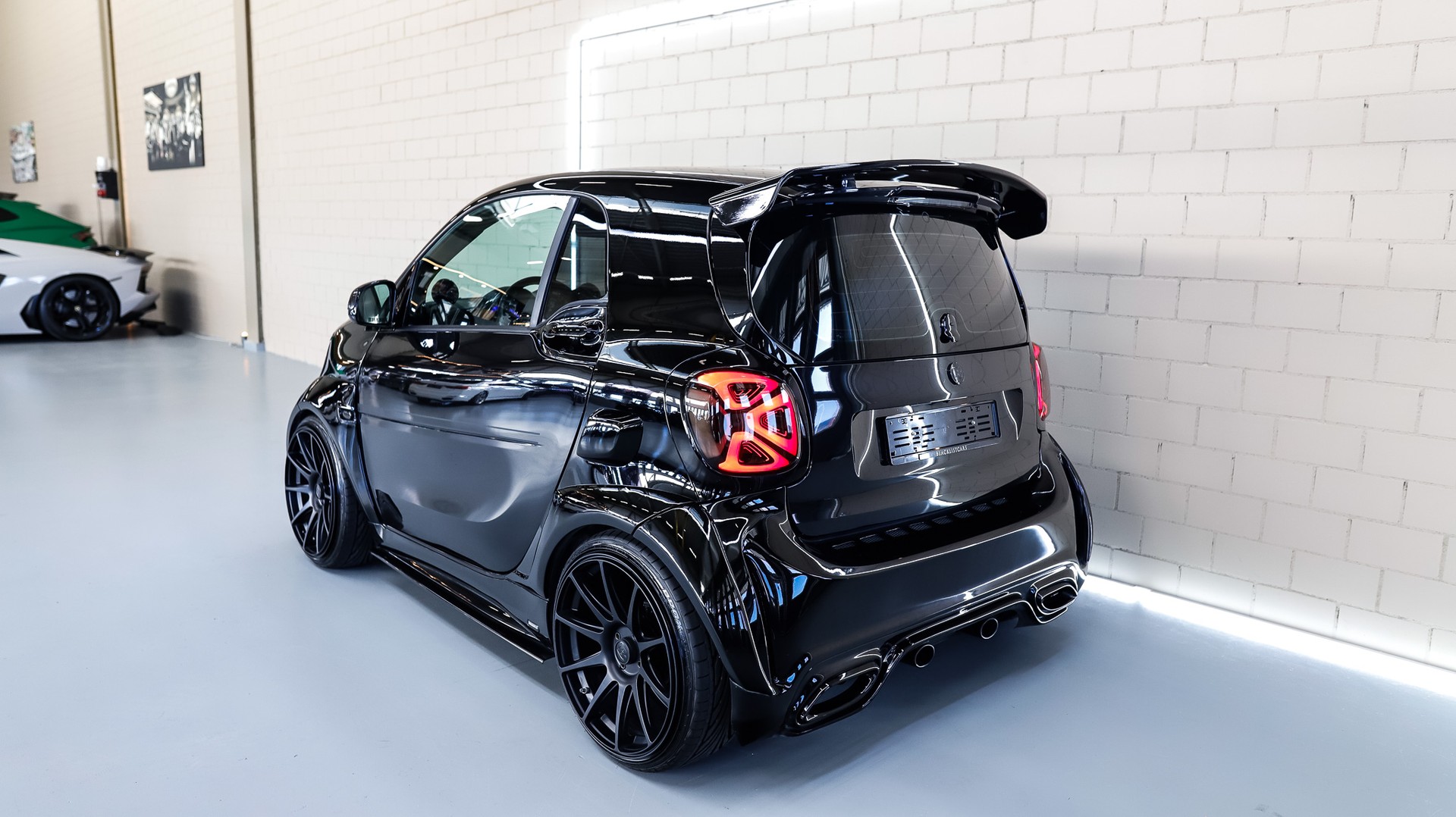 SMART fortwo 1 of 1 Breitbau Brabus R125-image-4