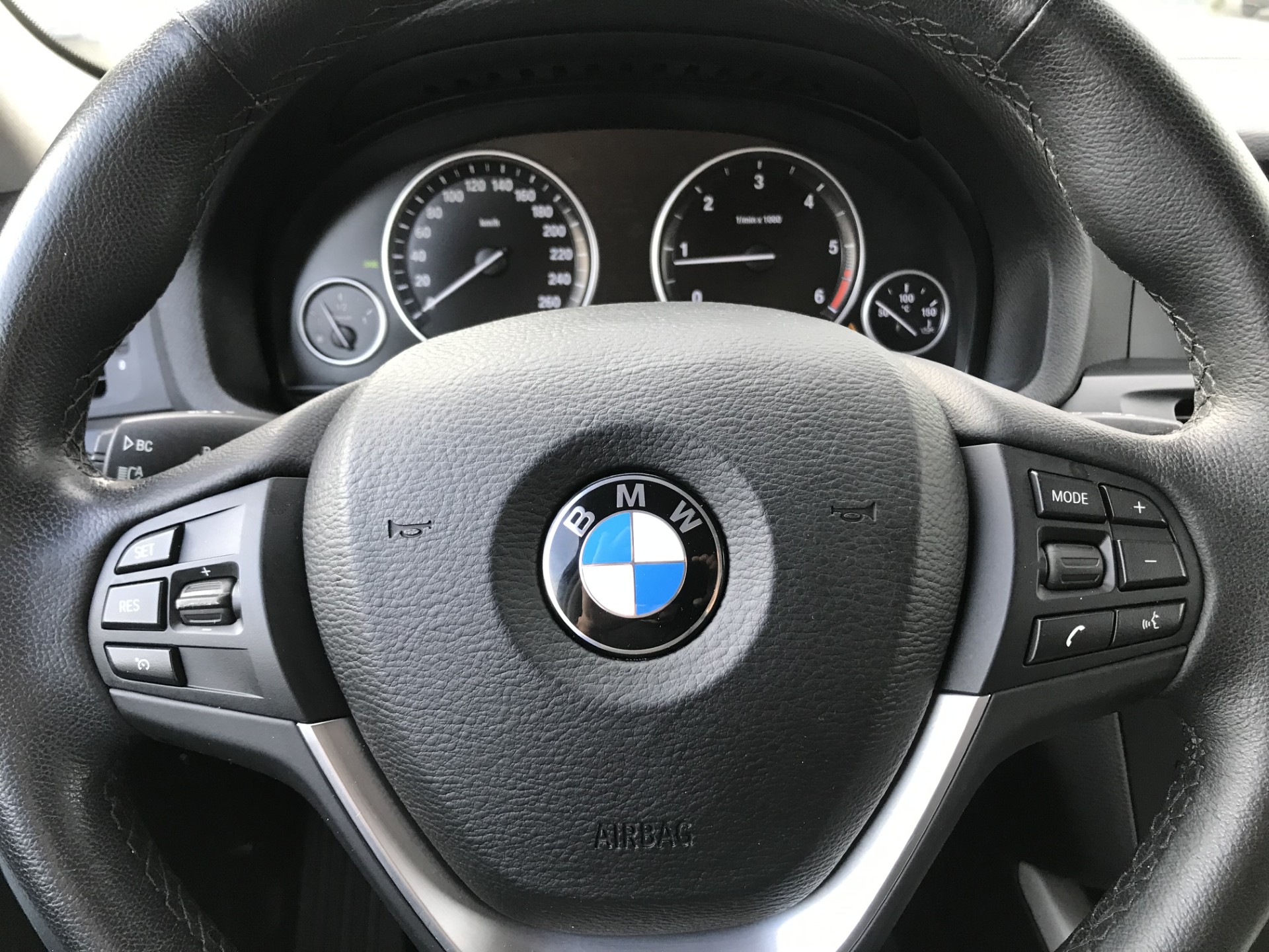 BMW X3 xDrive 20d Steptronic-image-12