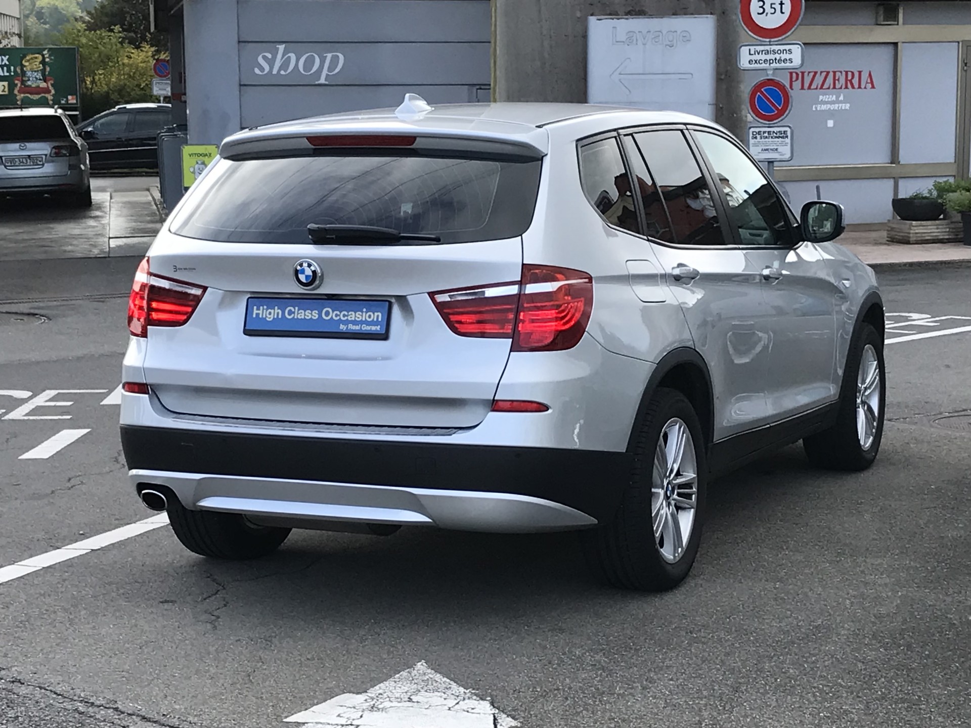 BMW X3 xDrive 20d Steptronic-showroom-element-3