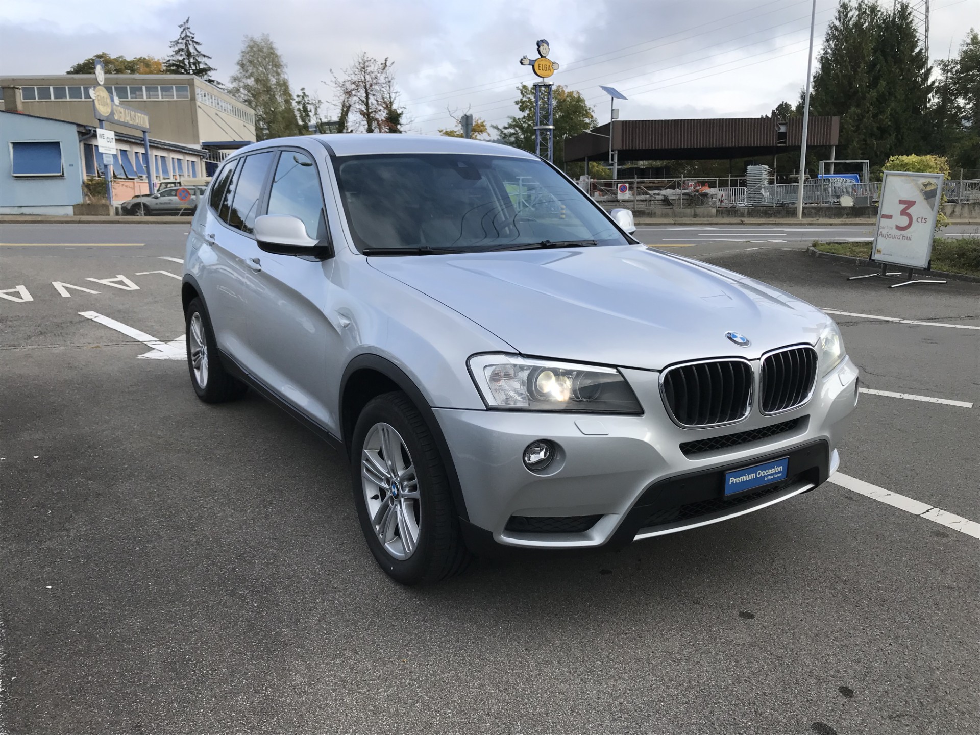 BMW X3 xDrive 20d Steptronic-showroom-element-2