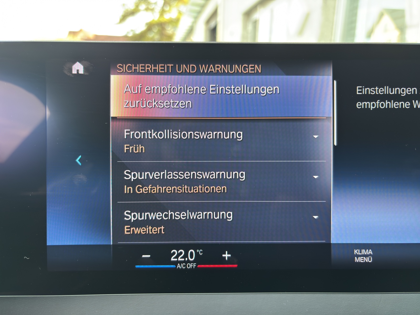 BMW iX xDrive50 mit AHK, Integral-Aktivlenkung & Winterkompletträder-image-24