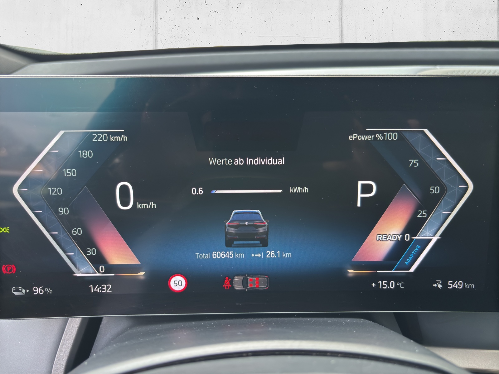BMW iX xDrive50 mit AHK, Integral-Aktivlenkung & Winterkompletträder-image-15