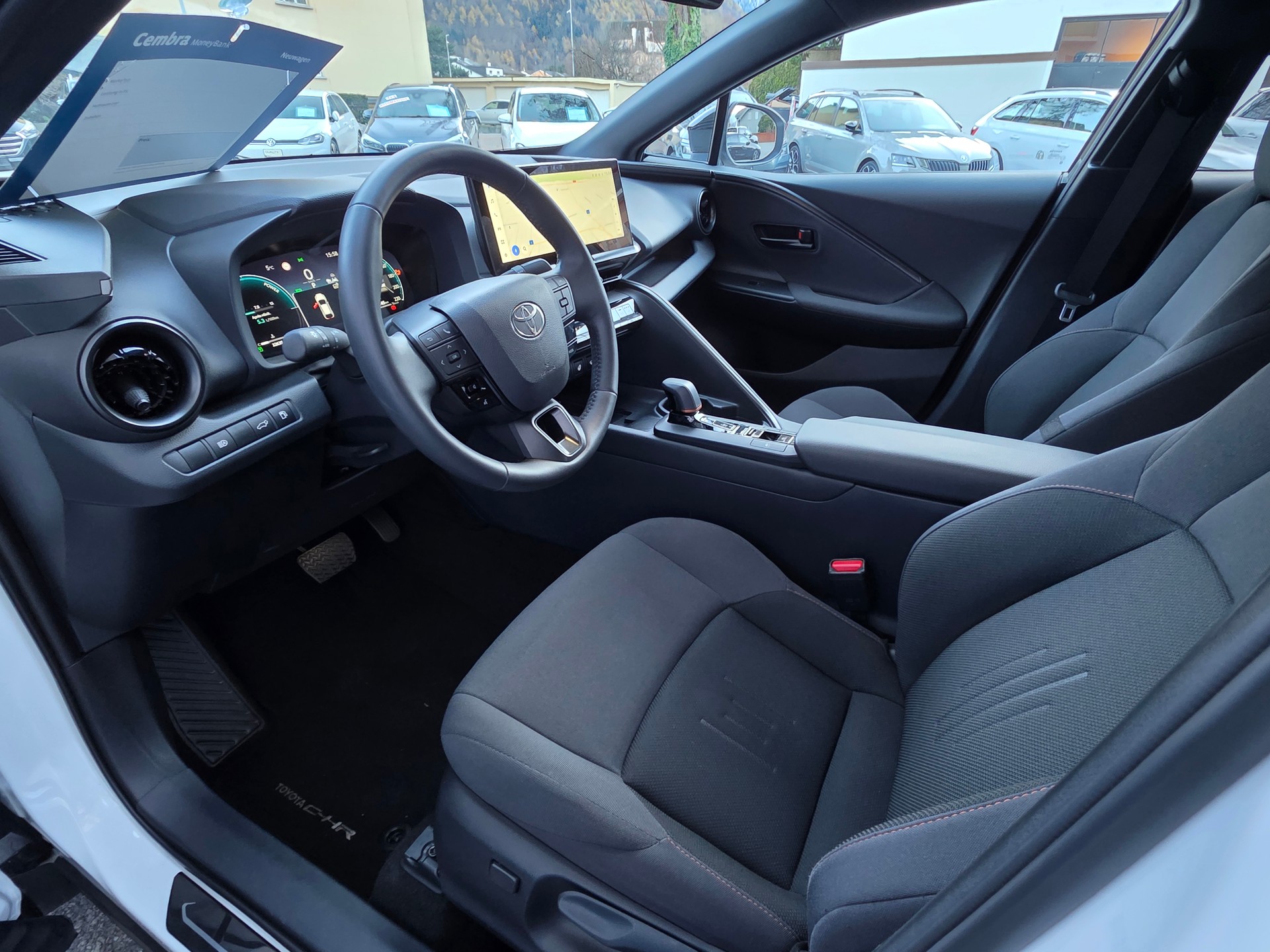TOYOTA C-HR 2.0 HSD CVT Trend 4WD-image-11