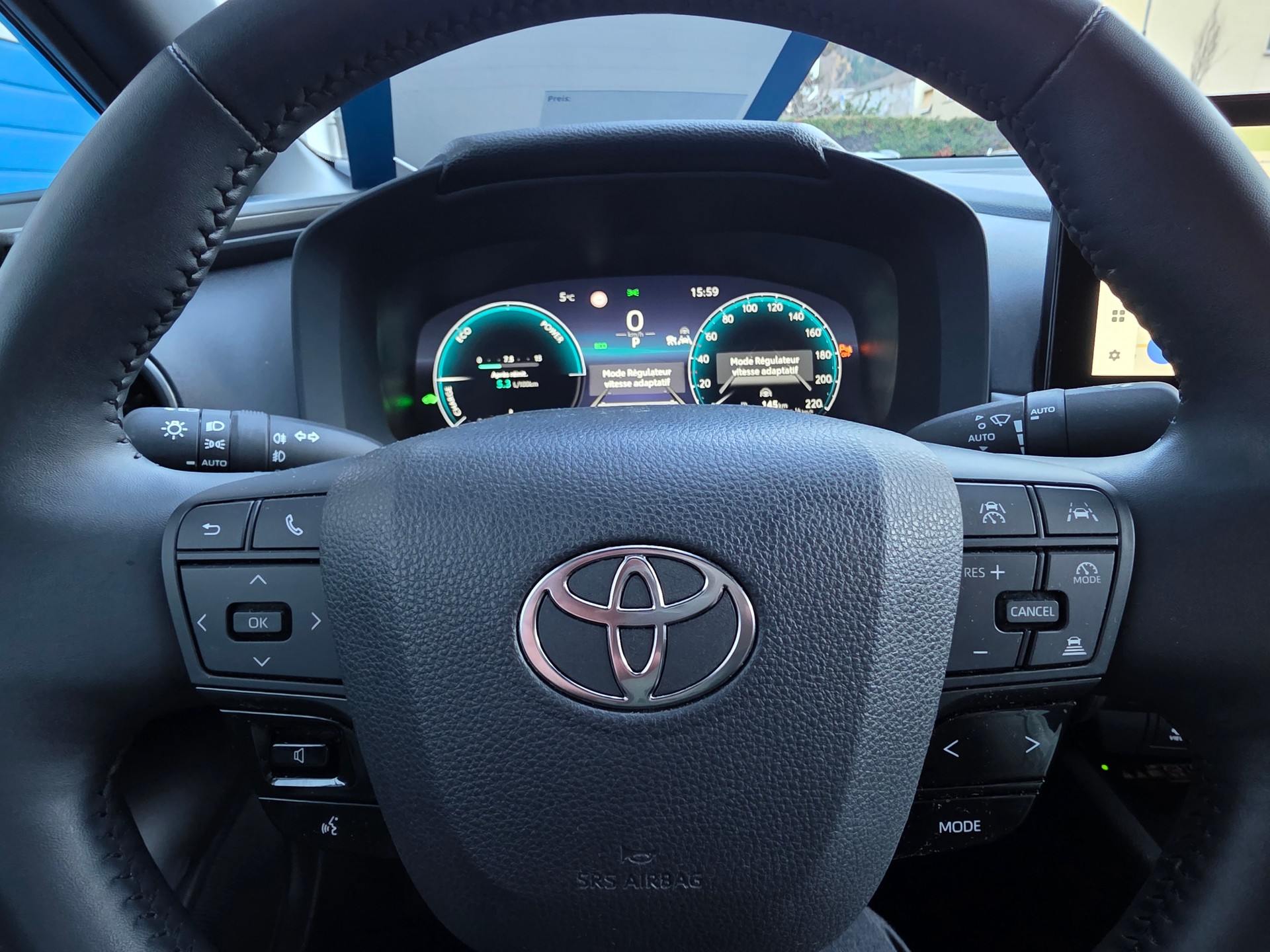 TOYOTA C-HR 2.0 HSD CVT Trend 4WD-image-21
