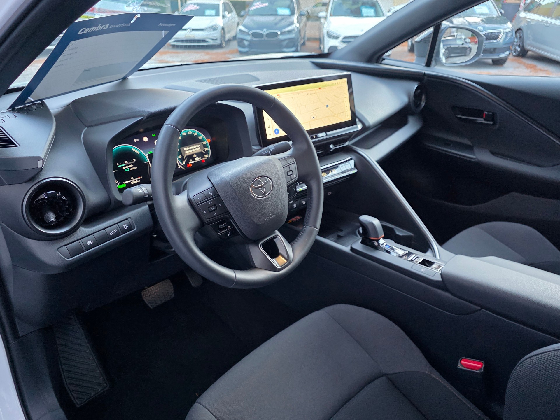 TOYOTA C-HR 2.0 HSD CVT Trend 4WD-image-13