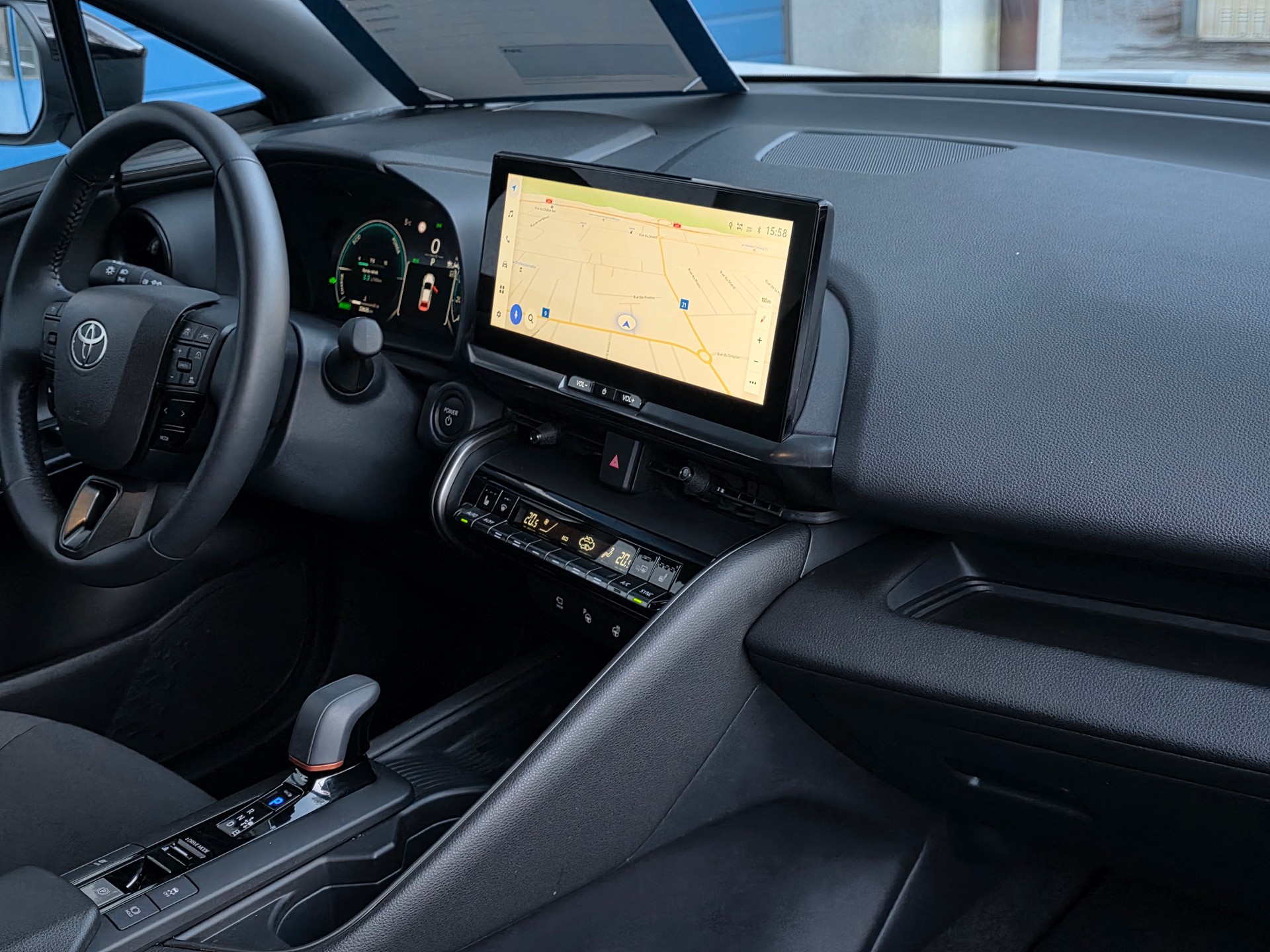 TOYOTA C-HR 2.0 HSD CVT Trend 4WD-image-19