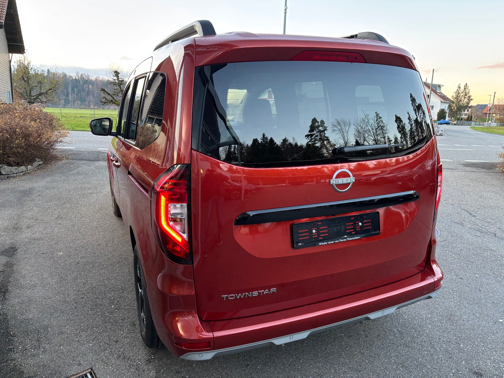 NISSAN Townstar Kombi L1 N-Connecta-image-2