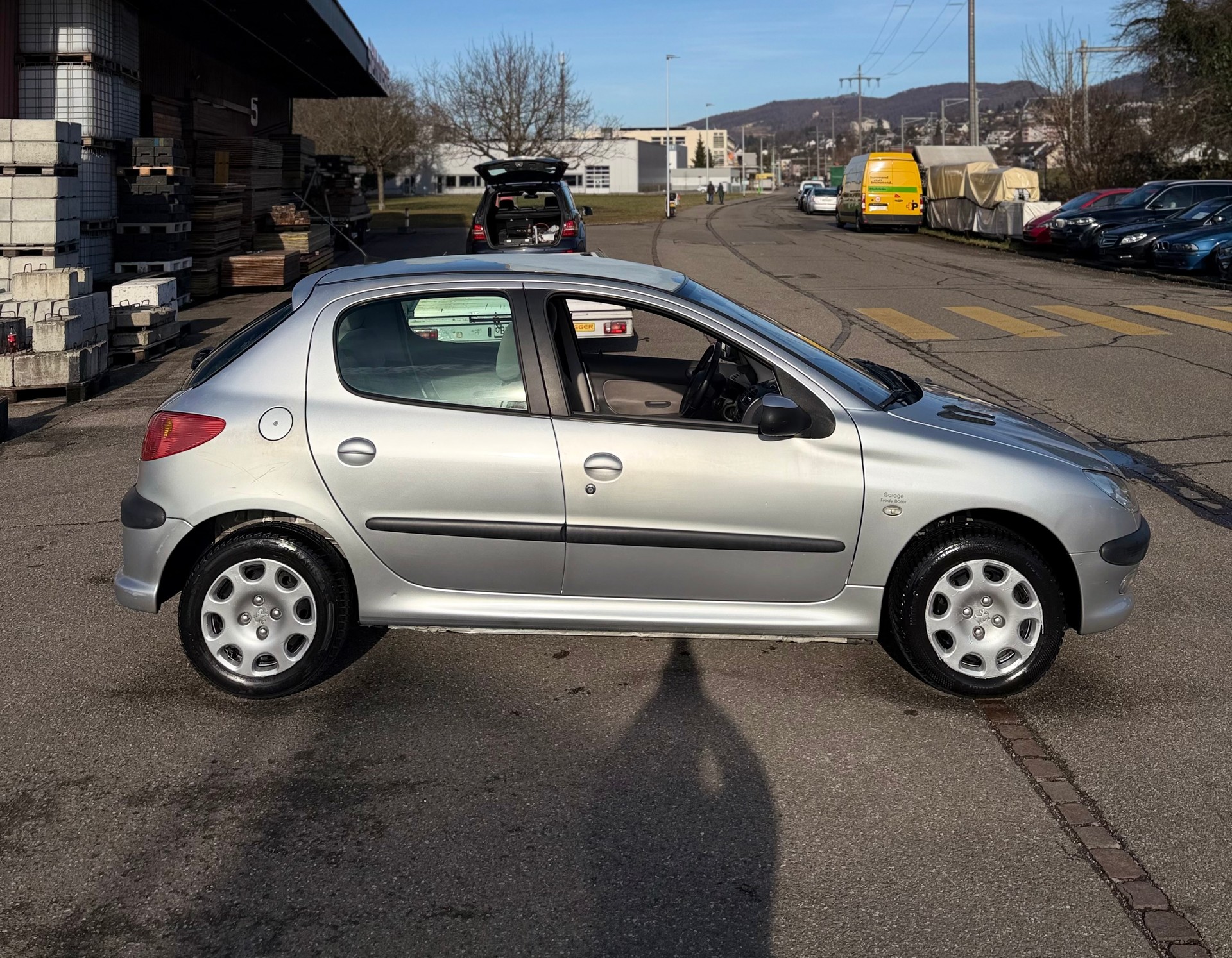 PEUGEOT 206 1.6 16V (XT) Premium-image-4