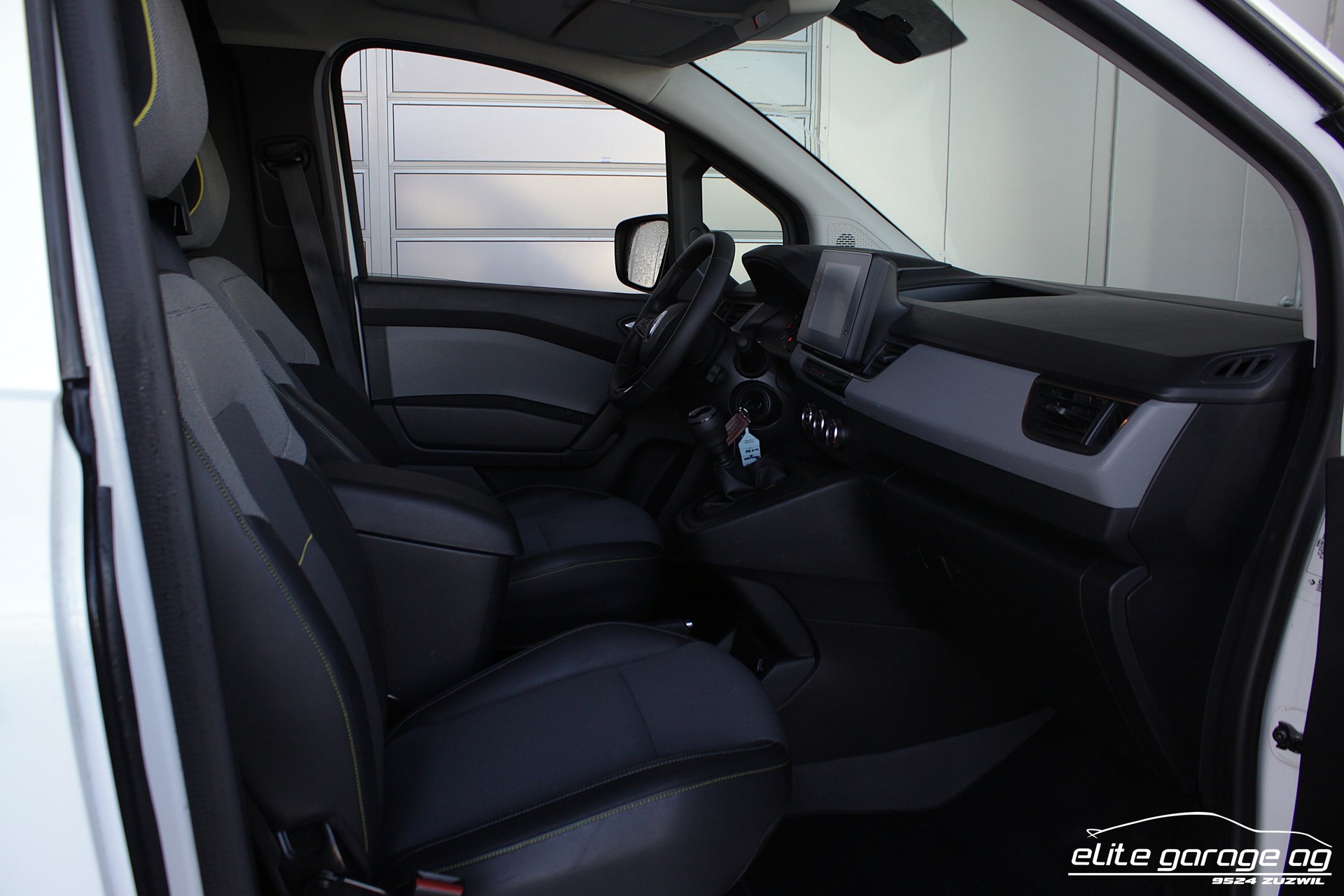 RENAULT Kangoo Van 1.3TCe Open Sesame 130 PF Extra-image-15
