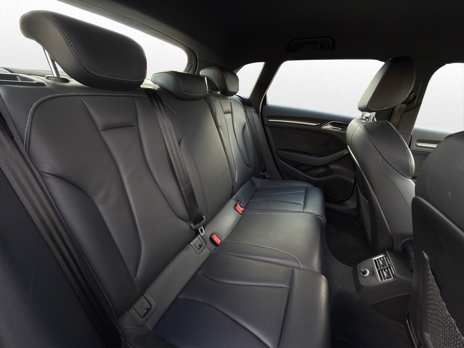 AUDI RS3 Sportback 2.5 TFSI quattro S-Tronic *Ohne OPF*-image-30