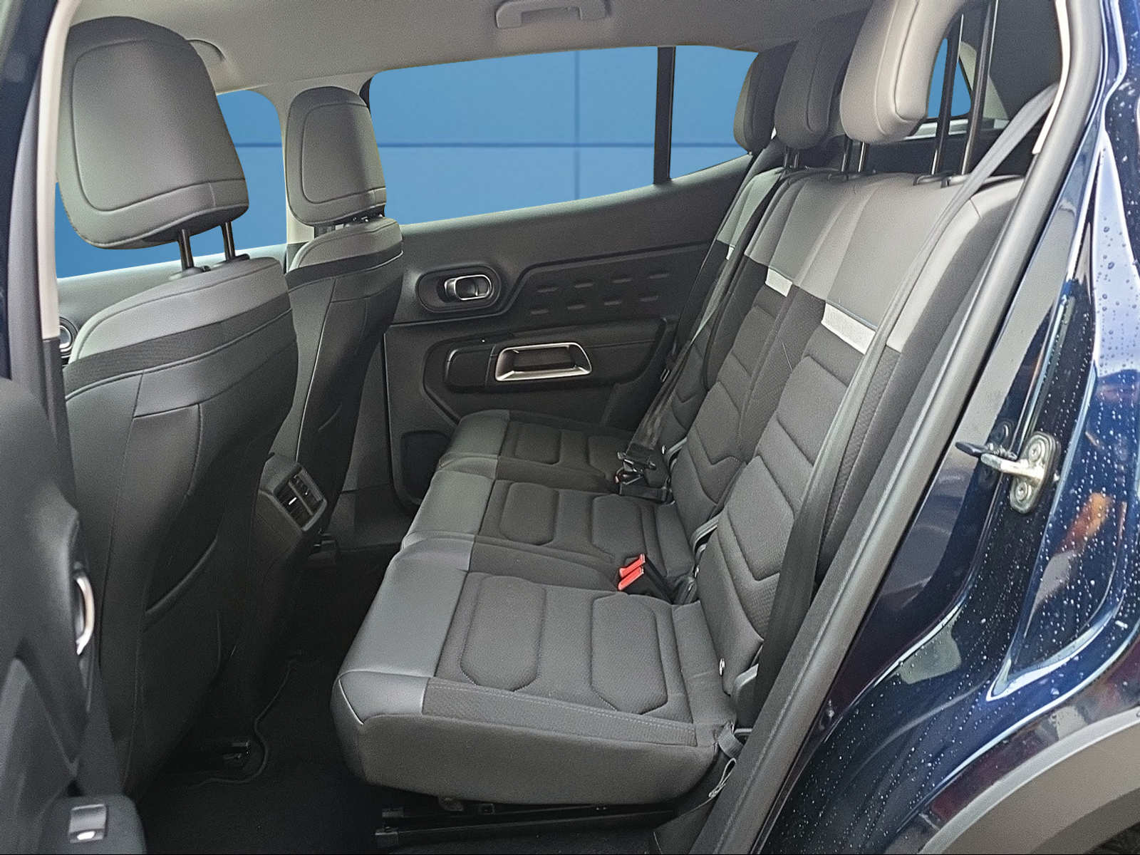 CITROEN C5 Aircross 1.6 PHEV Swiss Edition-image-10