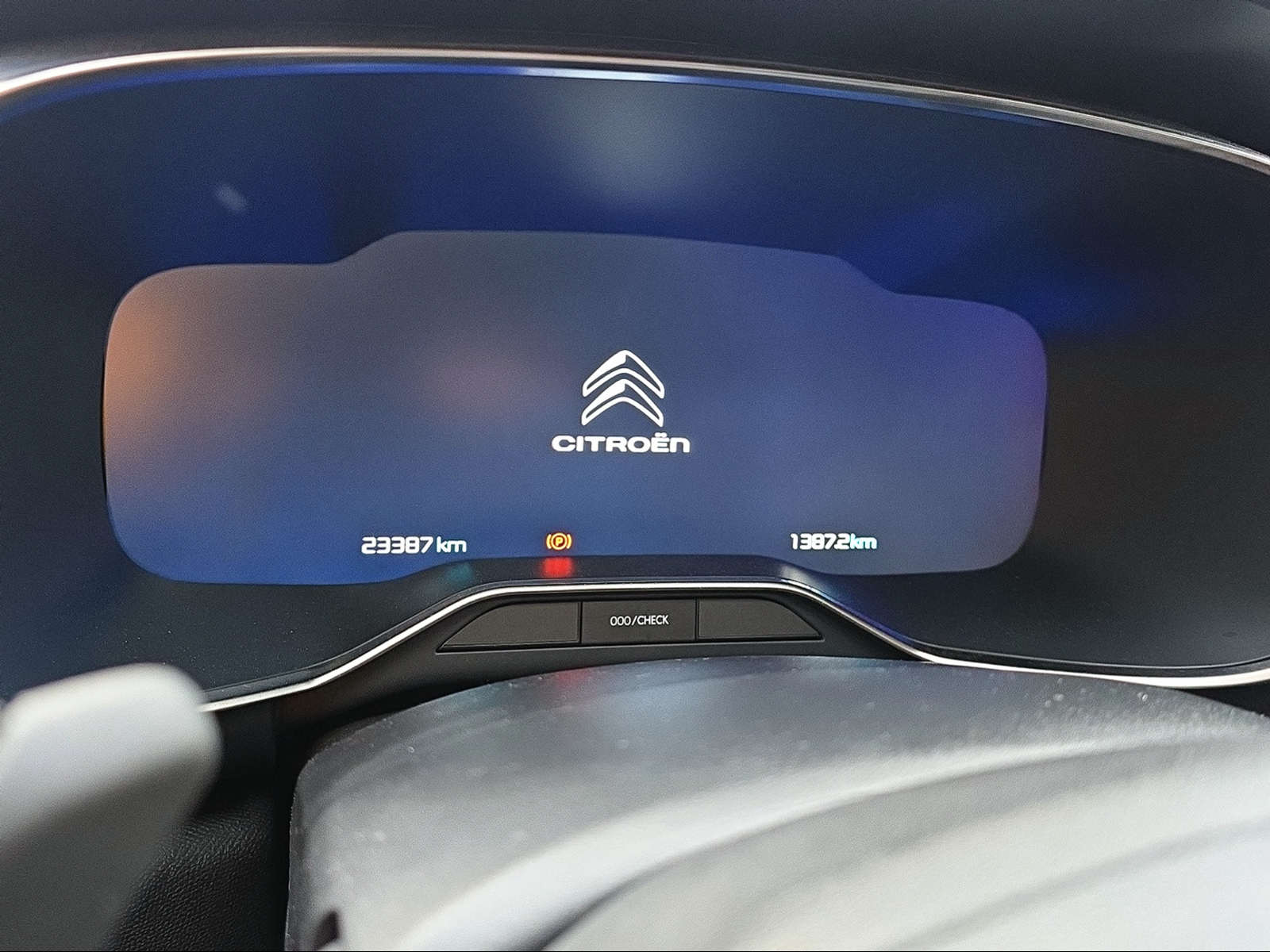 CITROEN C5 Aircross 1.6 PHEV Swiss Edition-image-13