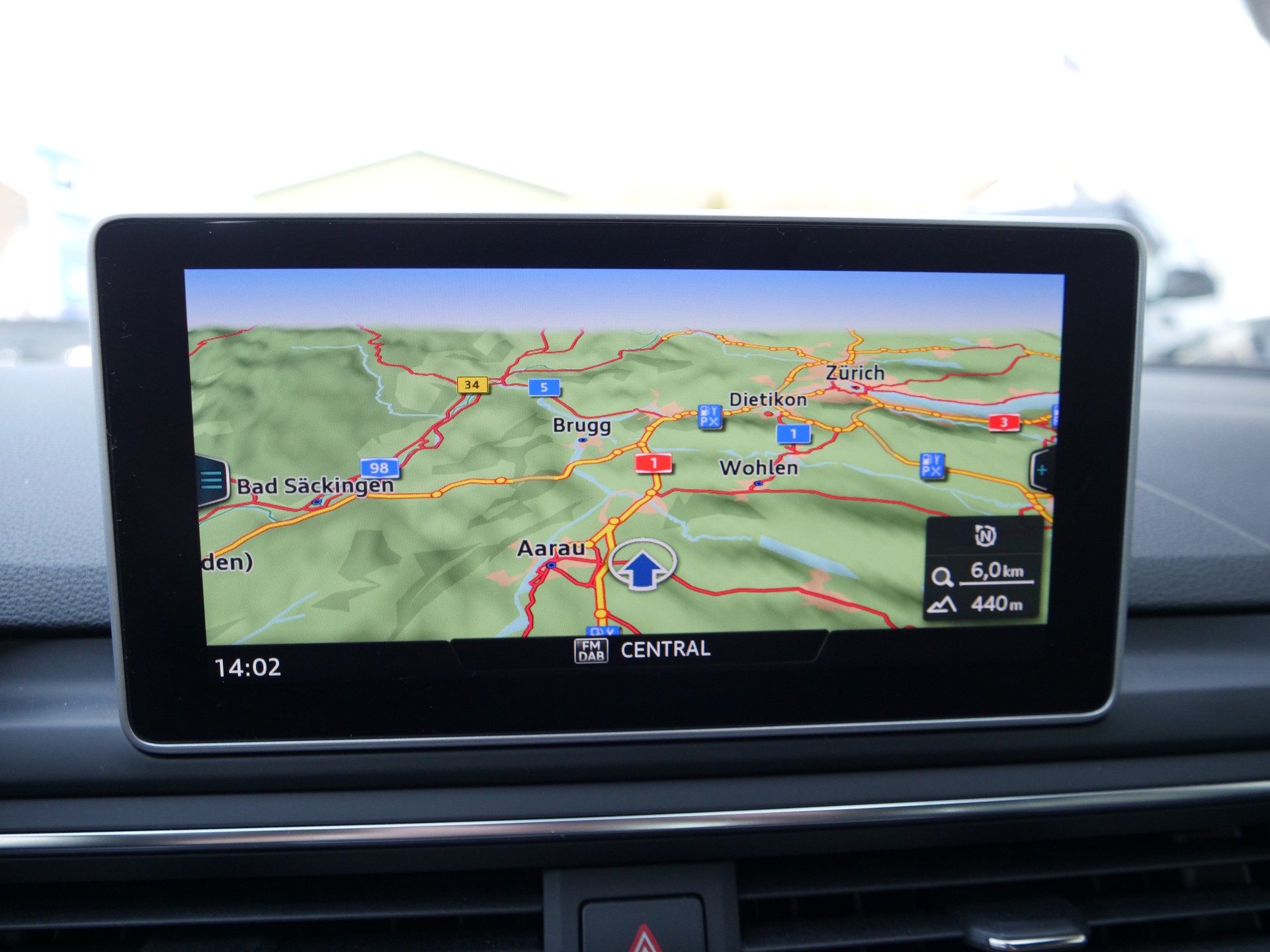 AUDI A4 Avant 2.0 TDI S-Line Quattro S-Tronic-image-16