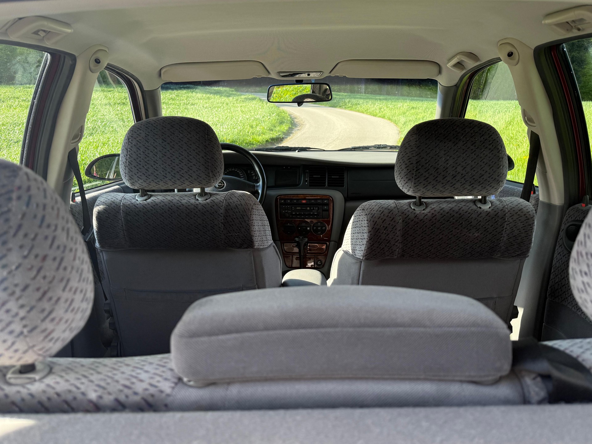 OPEL VECTRA CDX-image-11