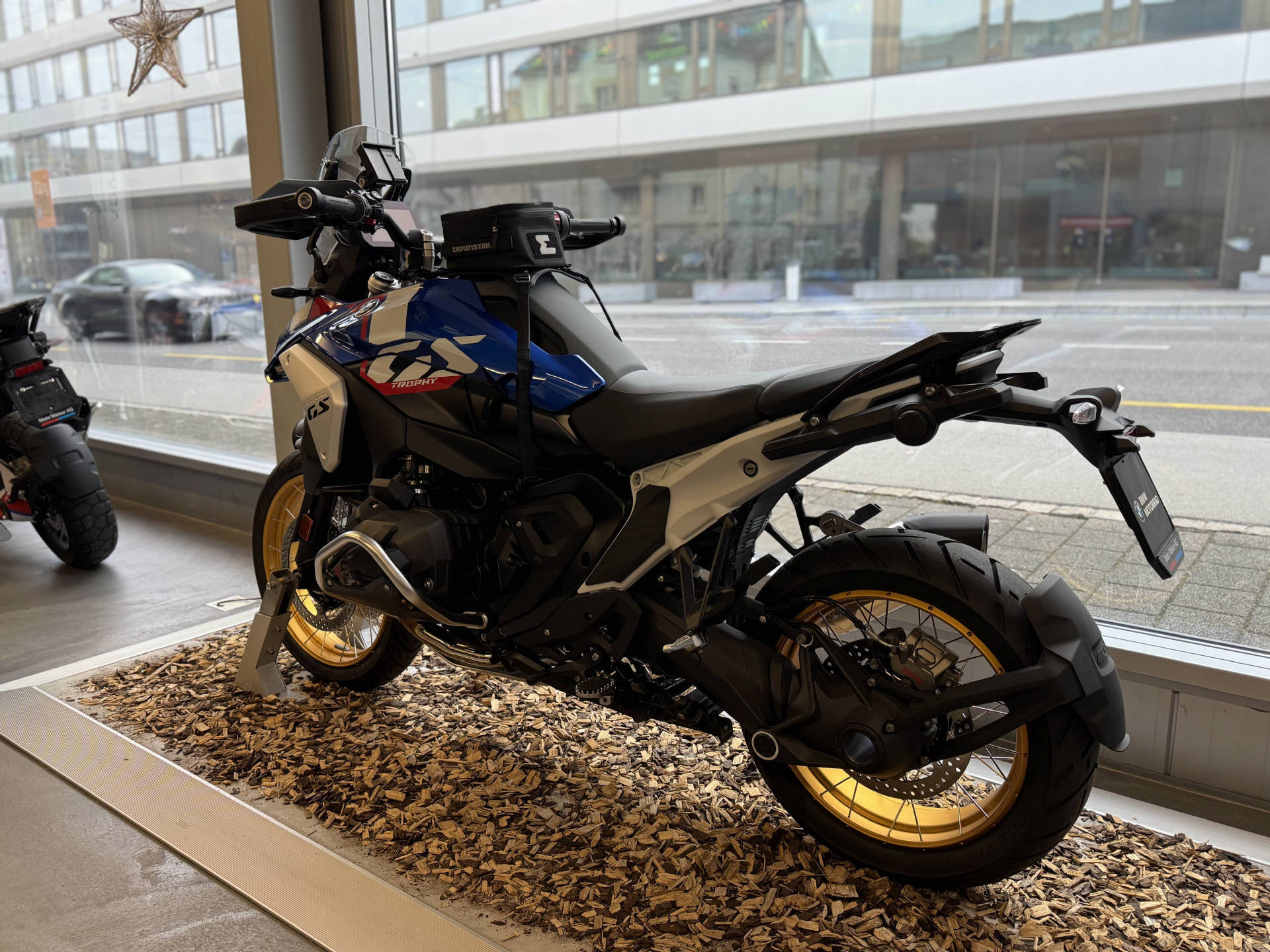 BMW R 1300 GS-image-2