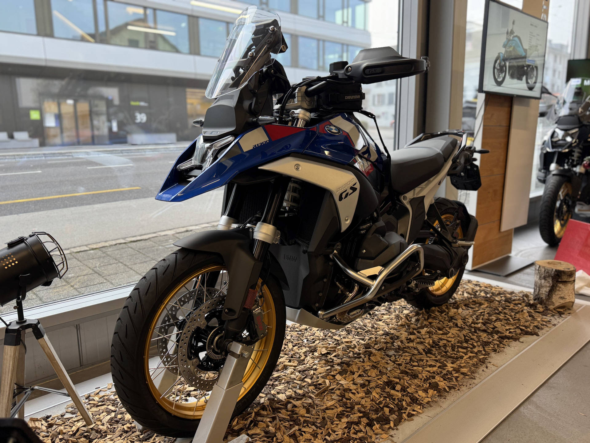 BMW R 1300 GS-image-3