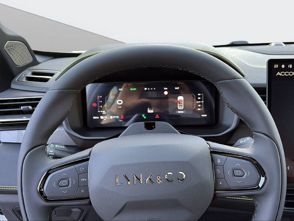 LYNK & CO 01 1.5 PHEV More-image-11
