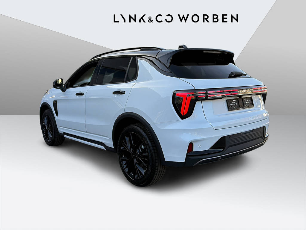 LYNK & CO 01 1.5 PHEV More-showroom-element-3