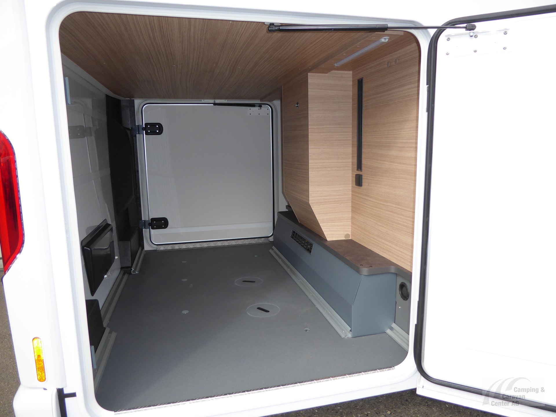 MALIBU I 450 RB-LE lightweight 3.5t-image-15