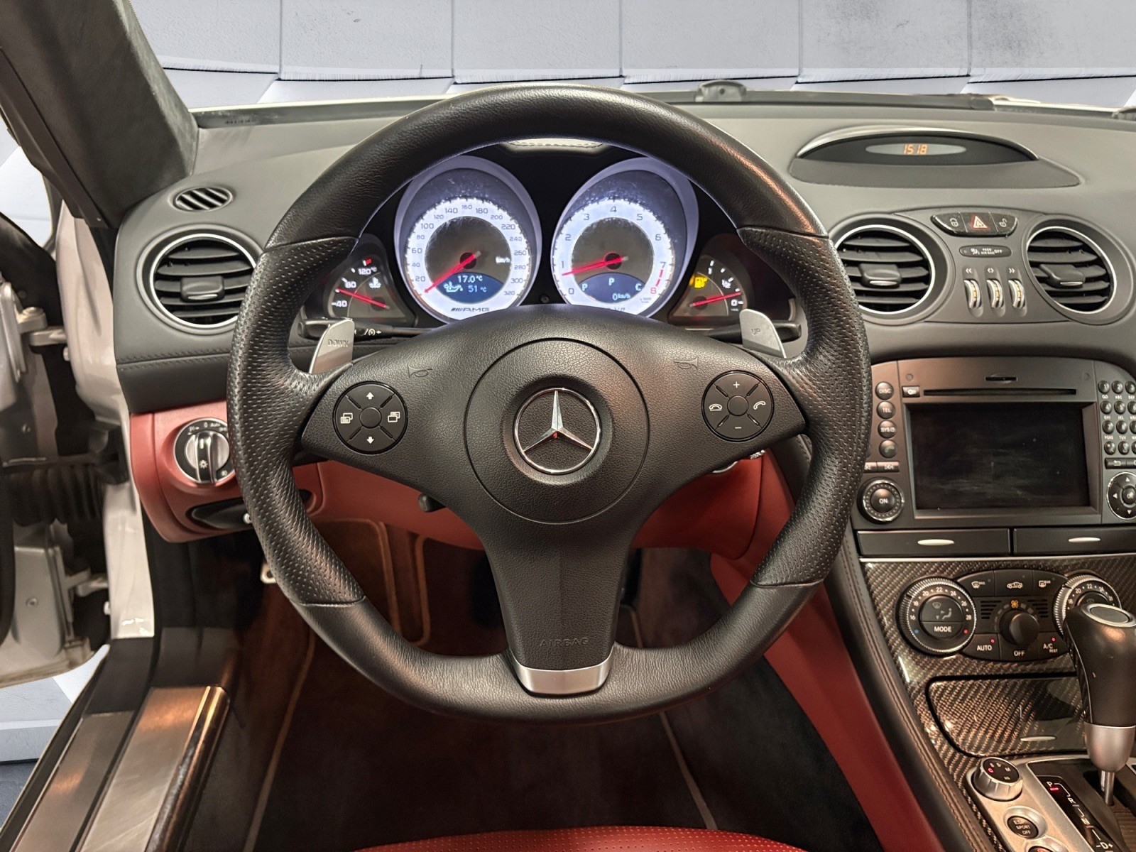 MERCEDES-BENZ SL 63 AMG Speedshift MCT / 1 ere main / Toit Pano-image-9