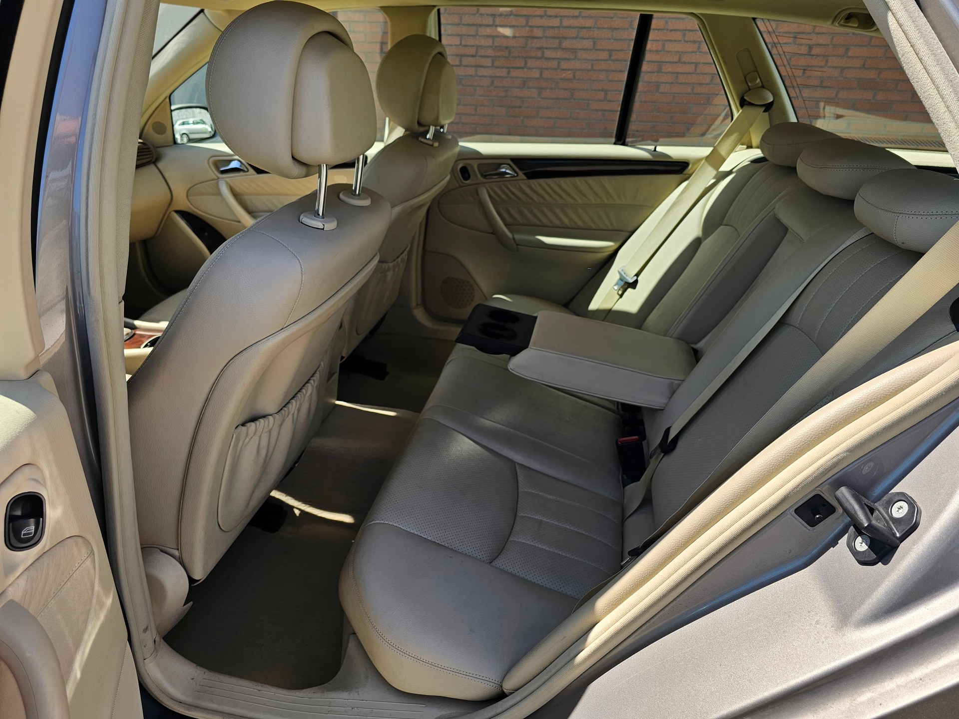 MERCEDES-BENZ C 220 CDI Elégance Sport Edition-image-11