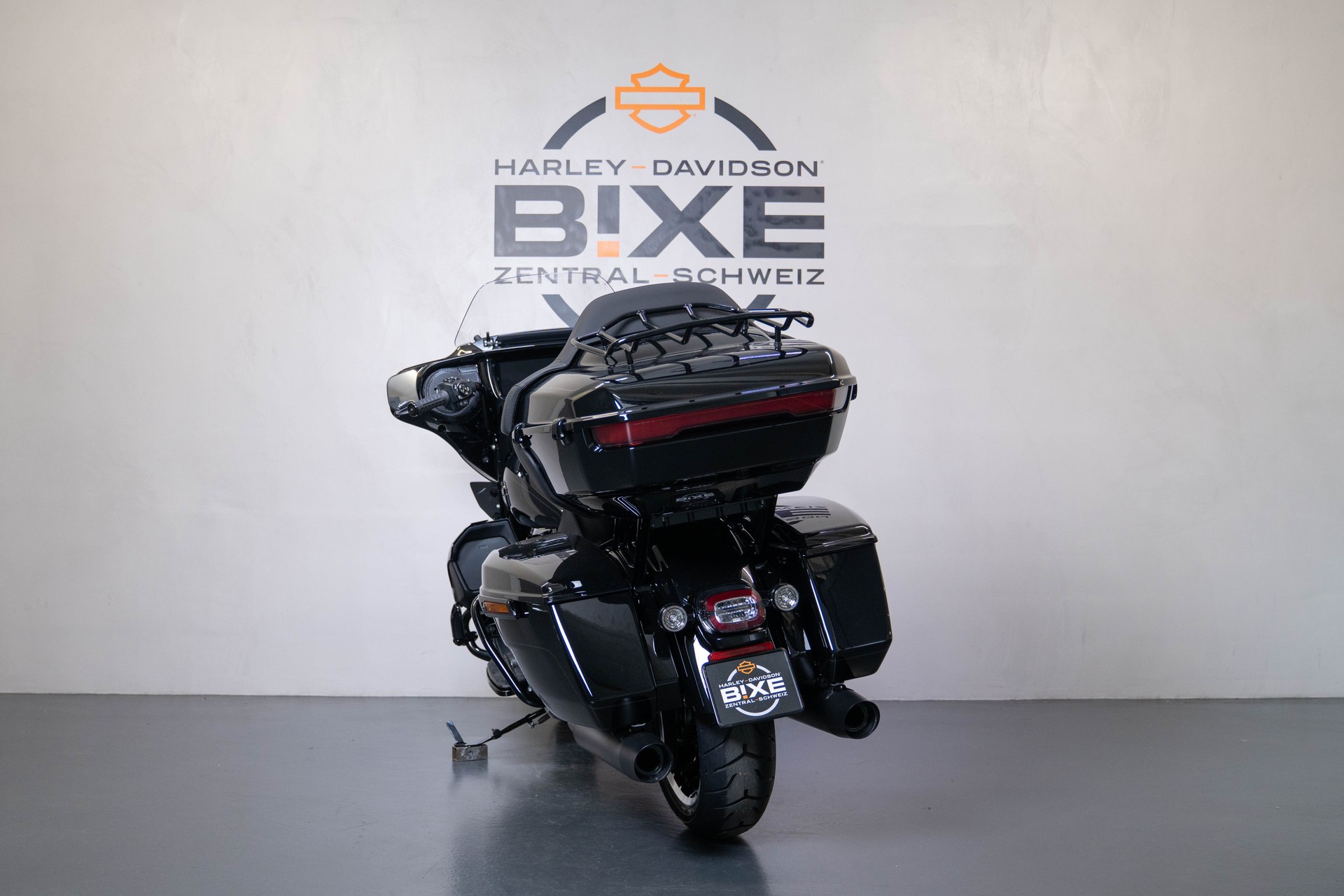 HARLEY-DAVIDSON FLHXL Street Glide Limited 117-image-3