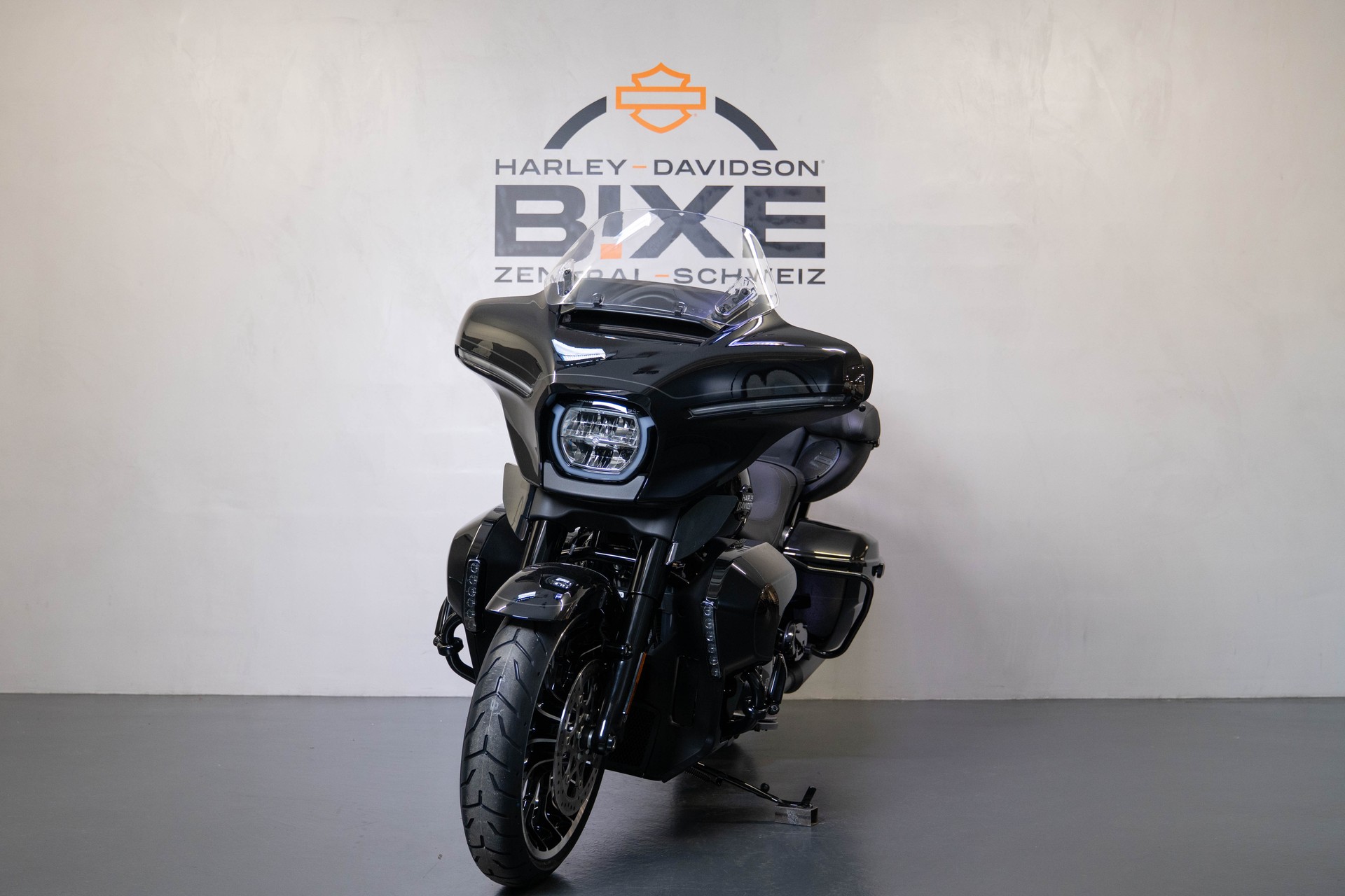 HARLEY-DAVIDSON FLHXL Street Glide Limited 117-image-2