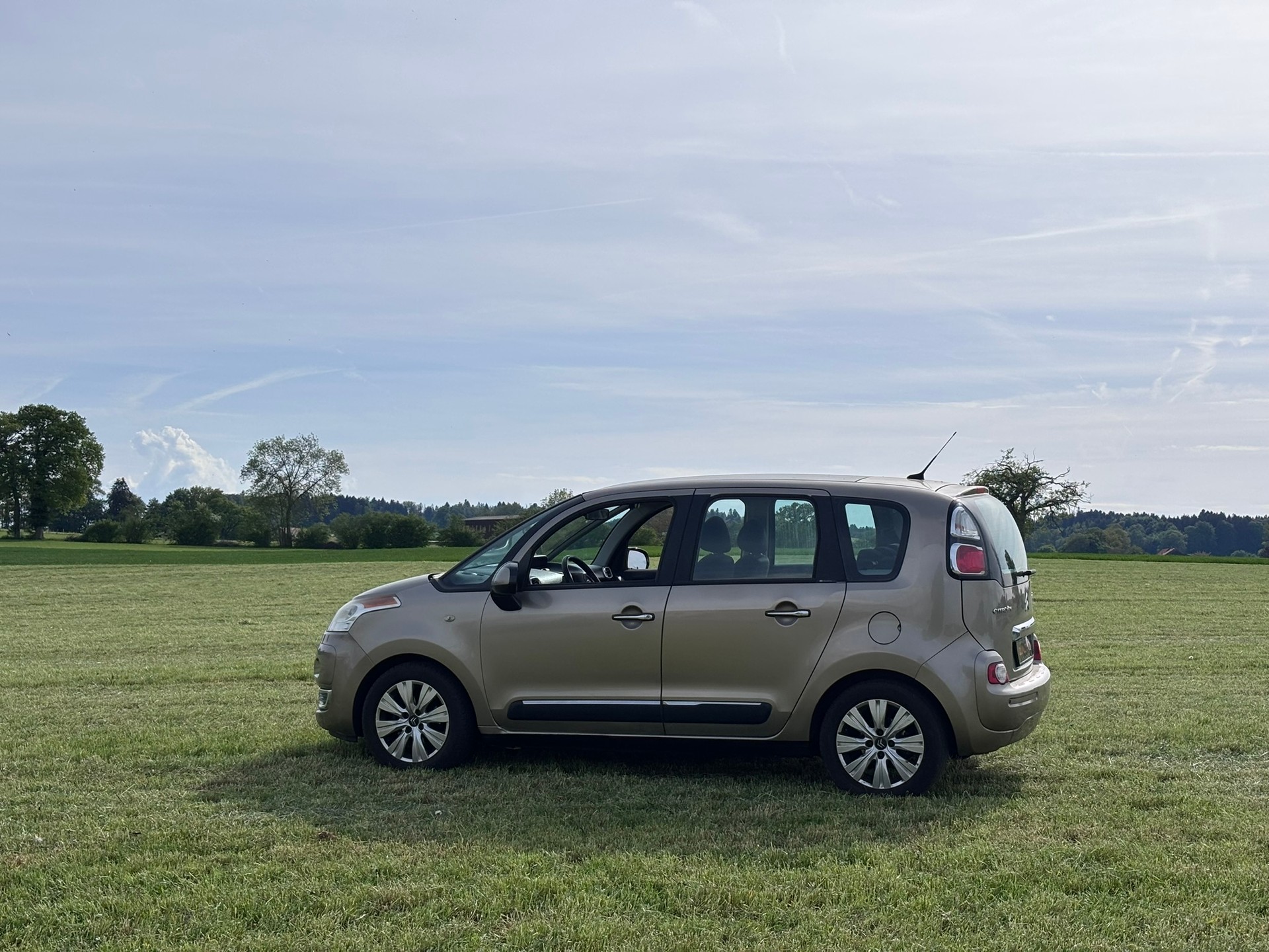 CITROEN C3 Picasso 1.4i 16V Exclusive-image-6