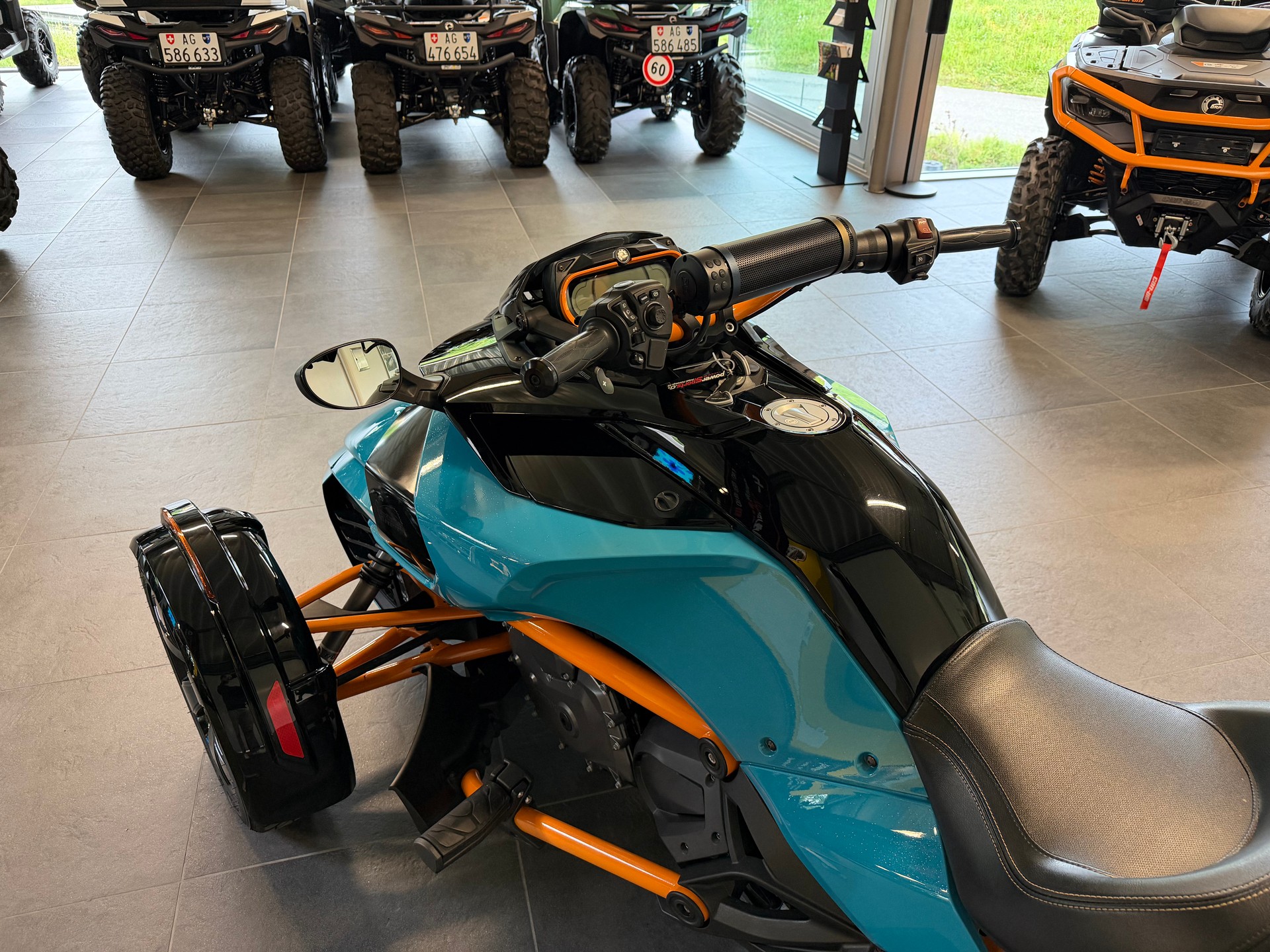 CAN-AM Spyder F3-S SE6-image-8