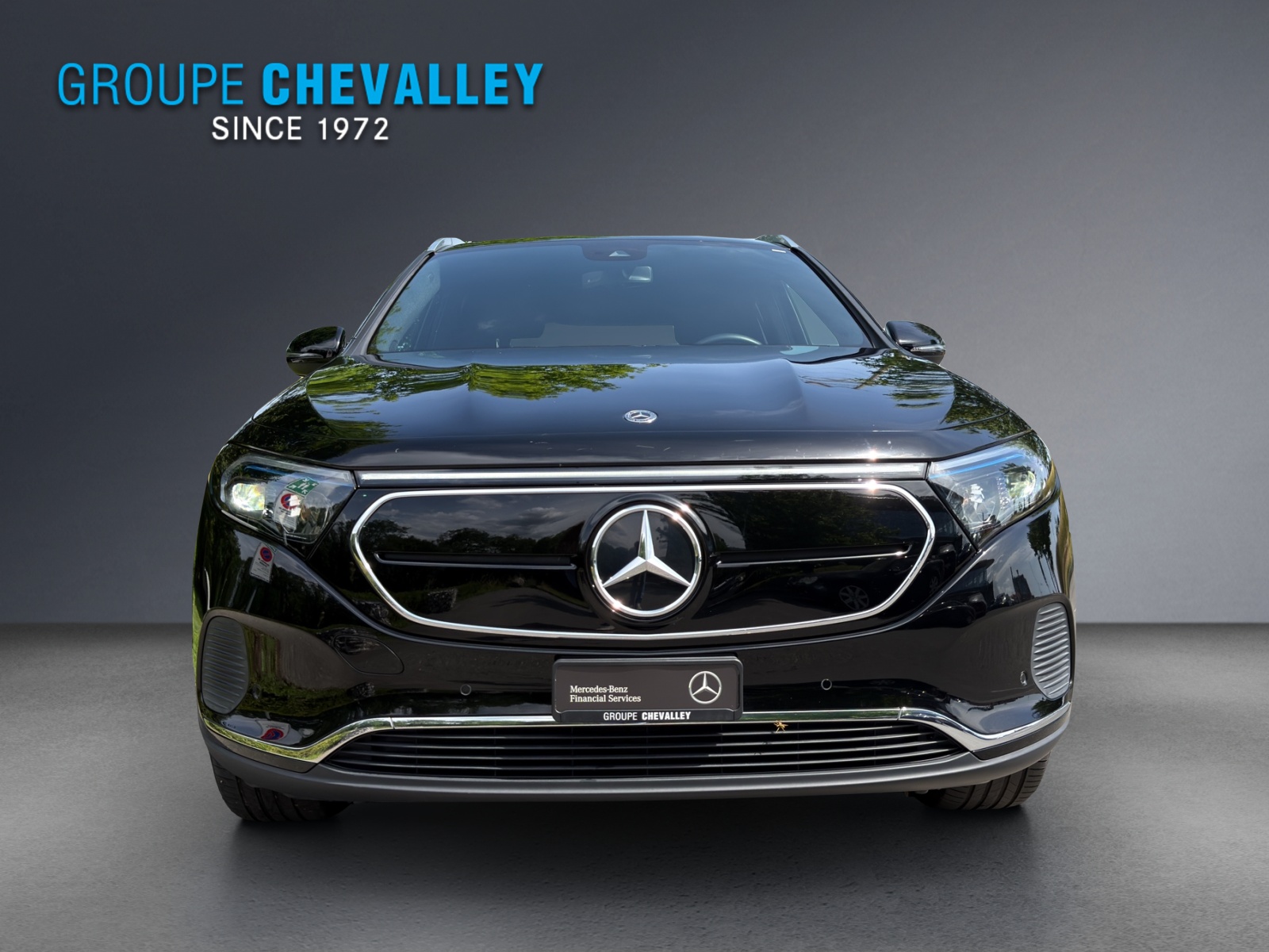 MERCEDES-BENZ EQA 250-showroom-element-1