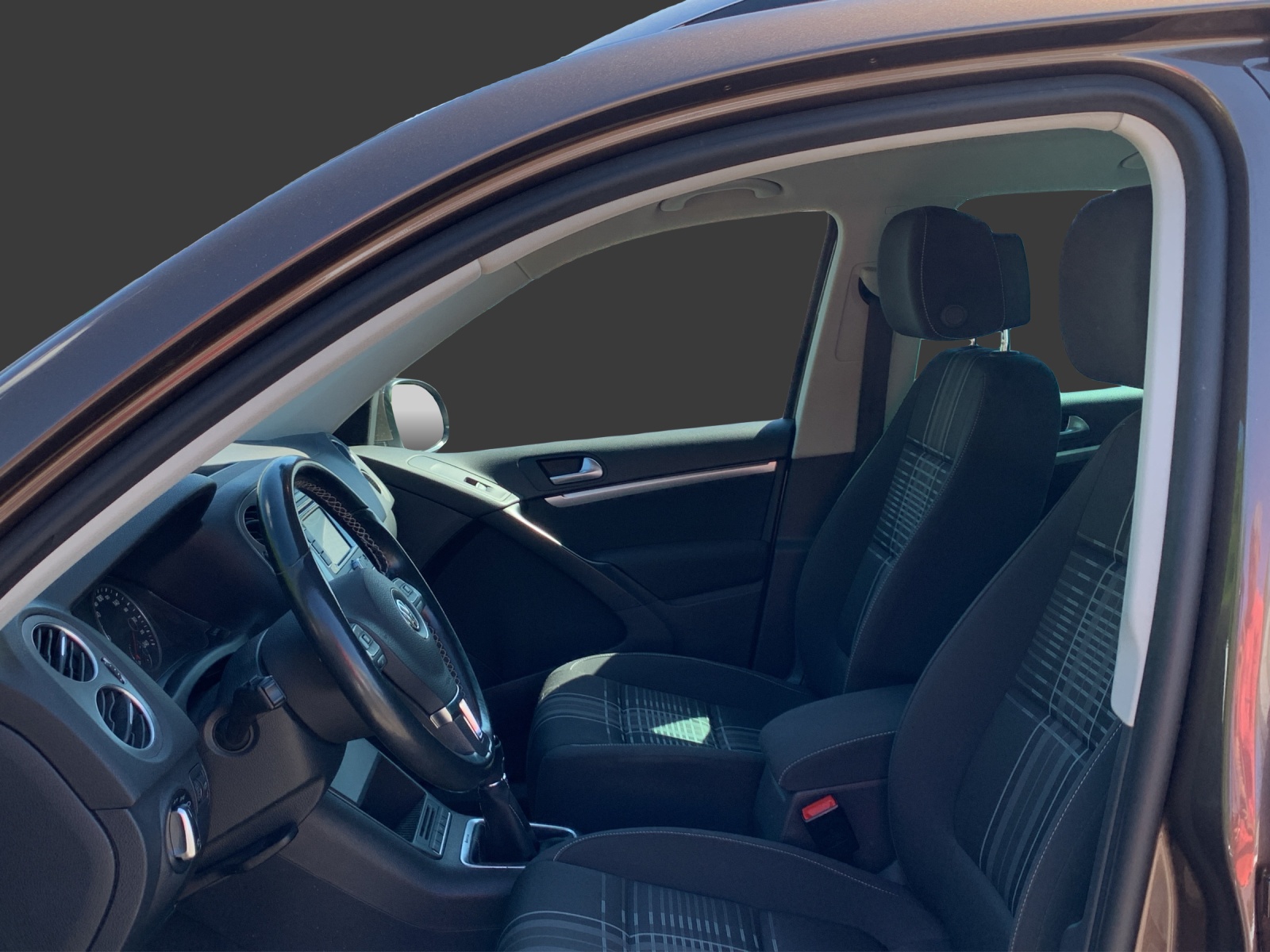 VW Tiguan 1.4 TSI Lounge 4Motion-image-13