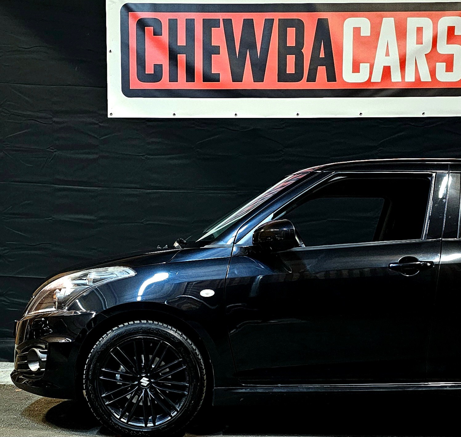 SUZUKI Swift 1.6i 16V Sport Sergio Cellano FULL BLACK-showroom-element-2