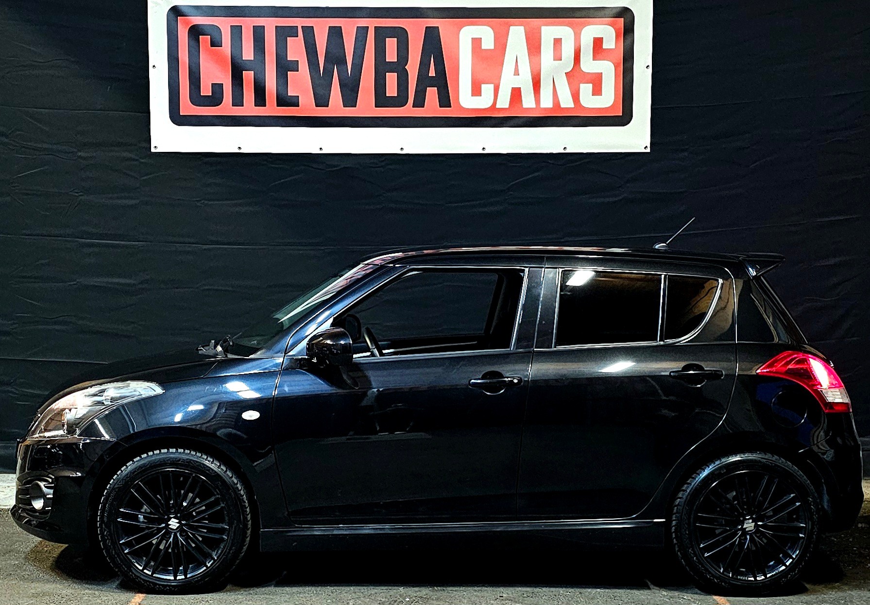 SUZUKI Swift 1.6i 16V Sport Sergio Cellano FULL BLACK-showroom-element-1