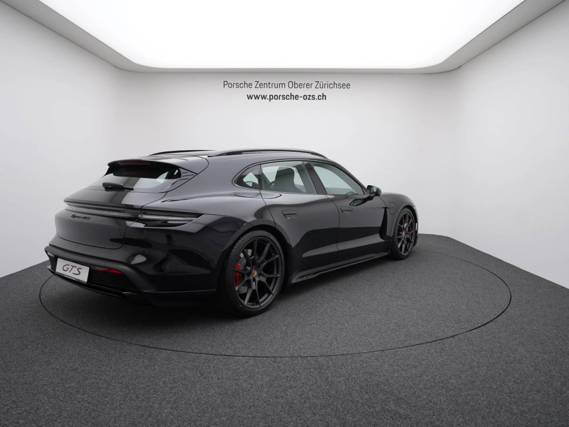 PORSCHE Taycan GTS Sport Turismo-image-6
