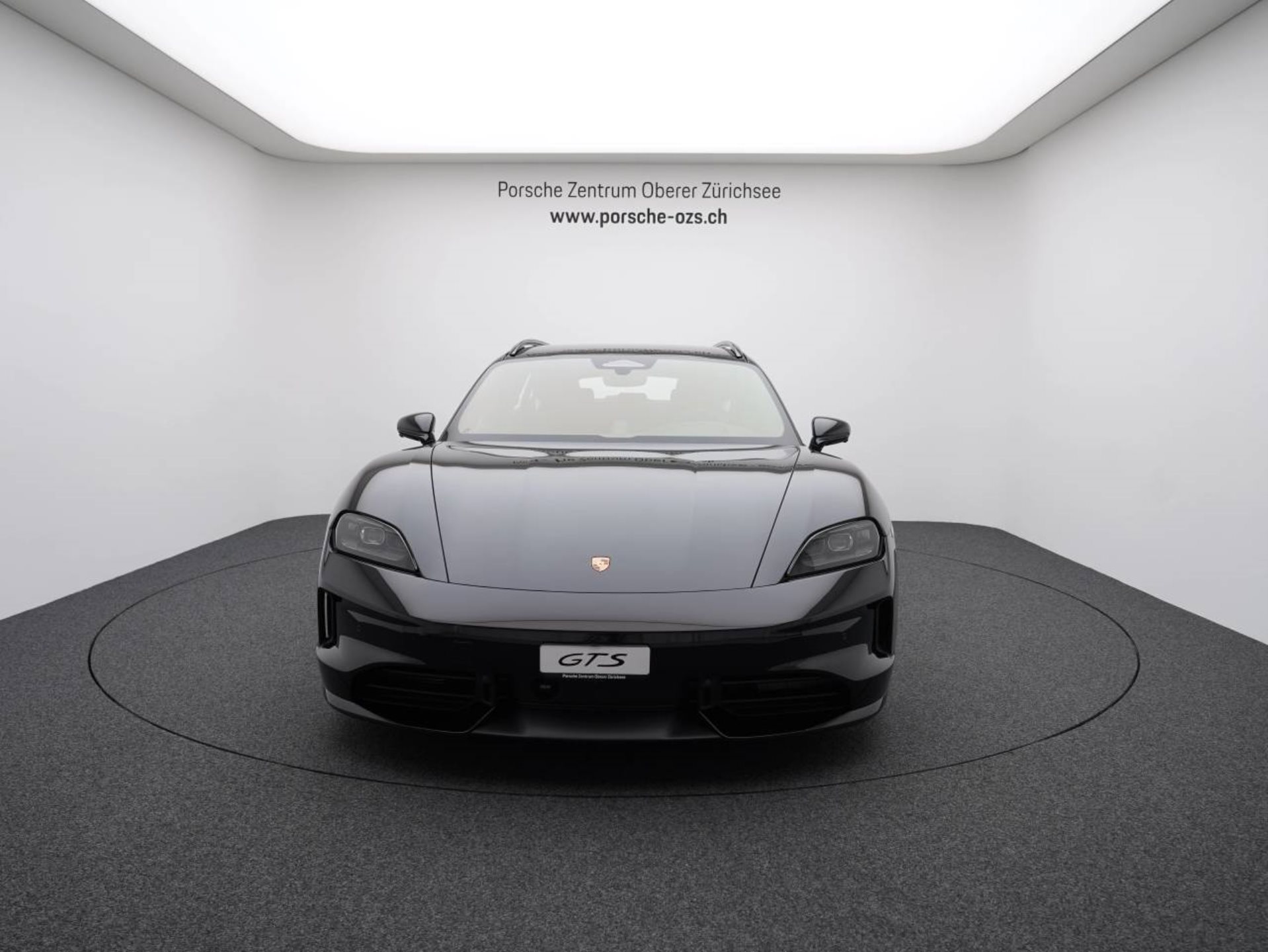 PORSCHE Taycan GTS Sport Turismo-image-9