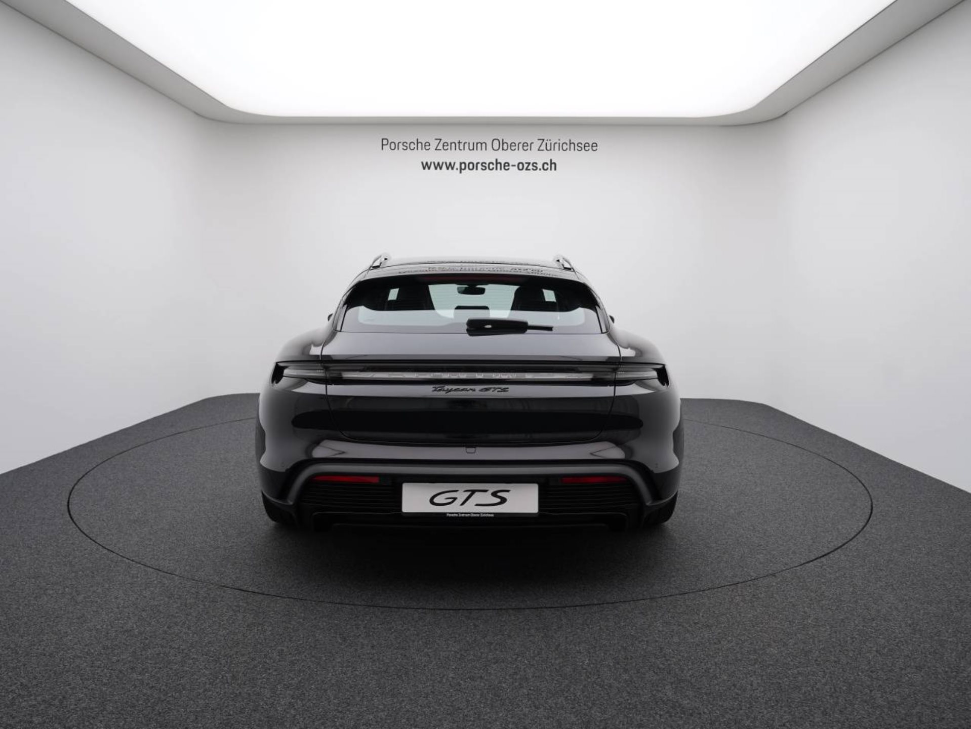 PORSCHE Taycan GTS Sport Turismo-image-5