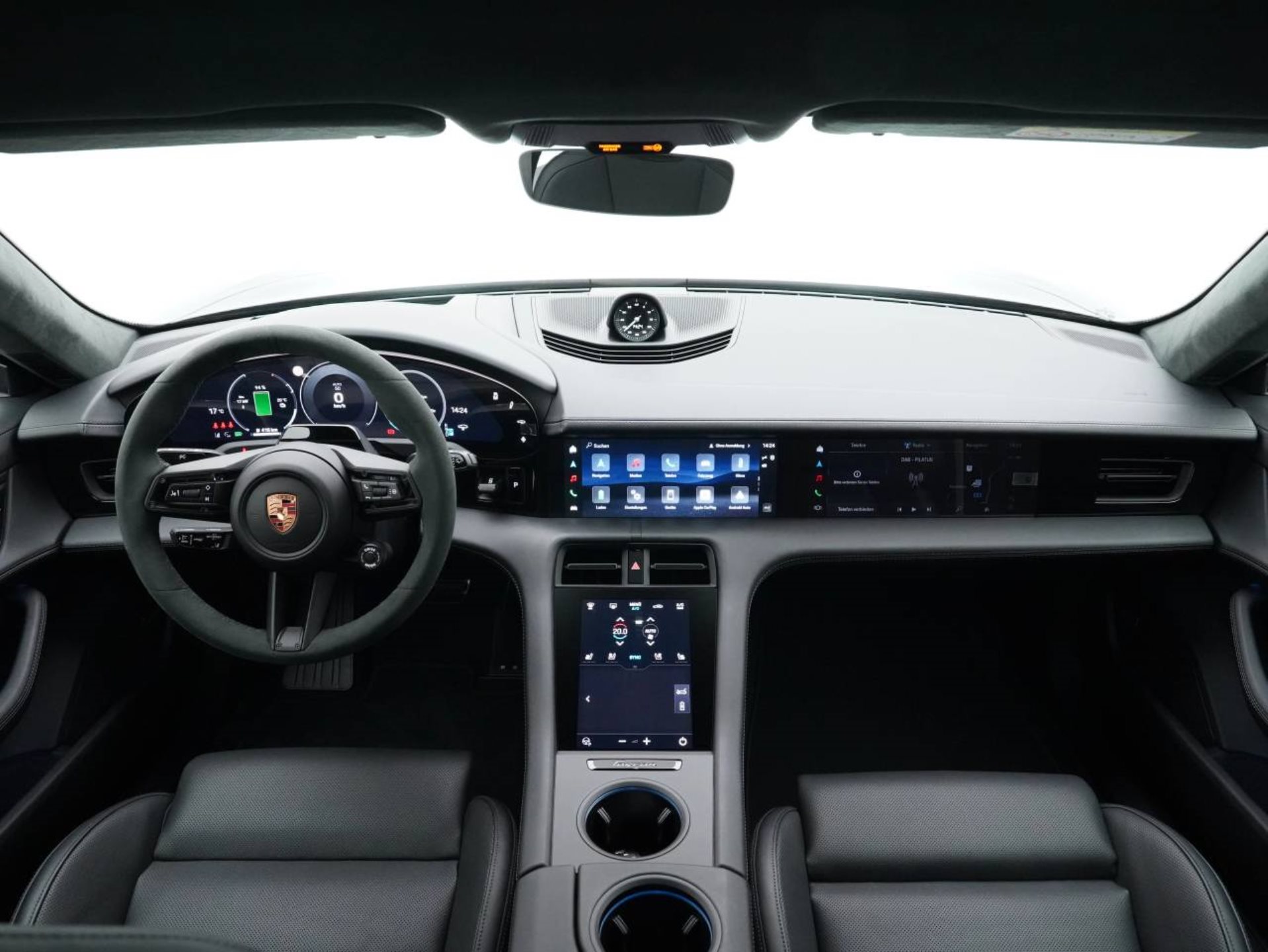 PORSCHE Taycan GTS Sport Turismo-image-13
