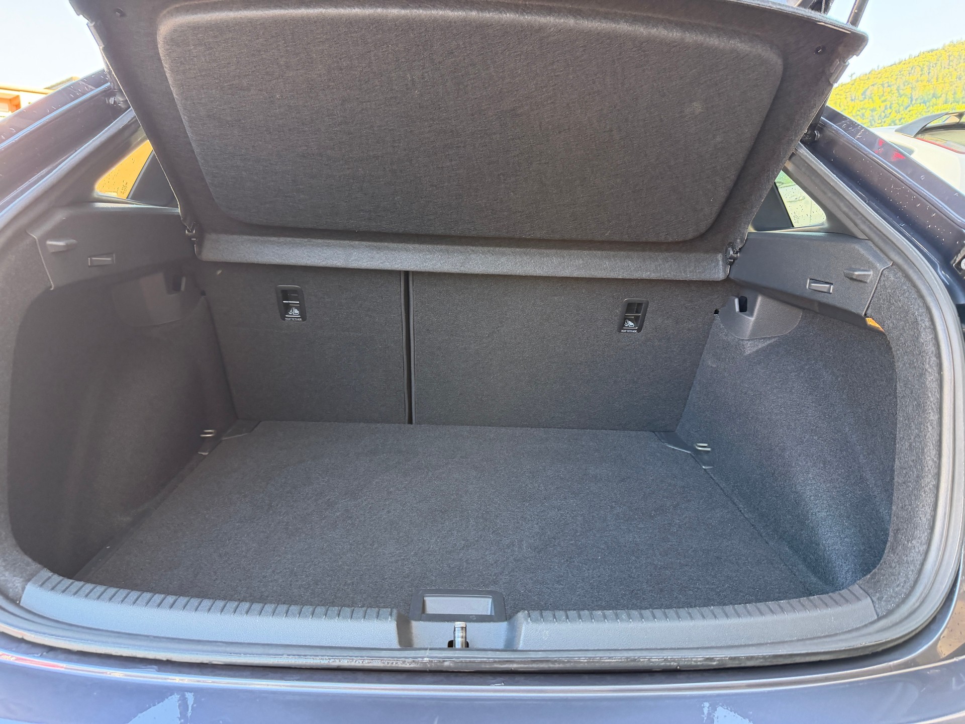 VW Taigo 1.5 TSI R-Line DSG-image-8
