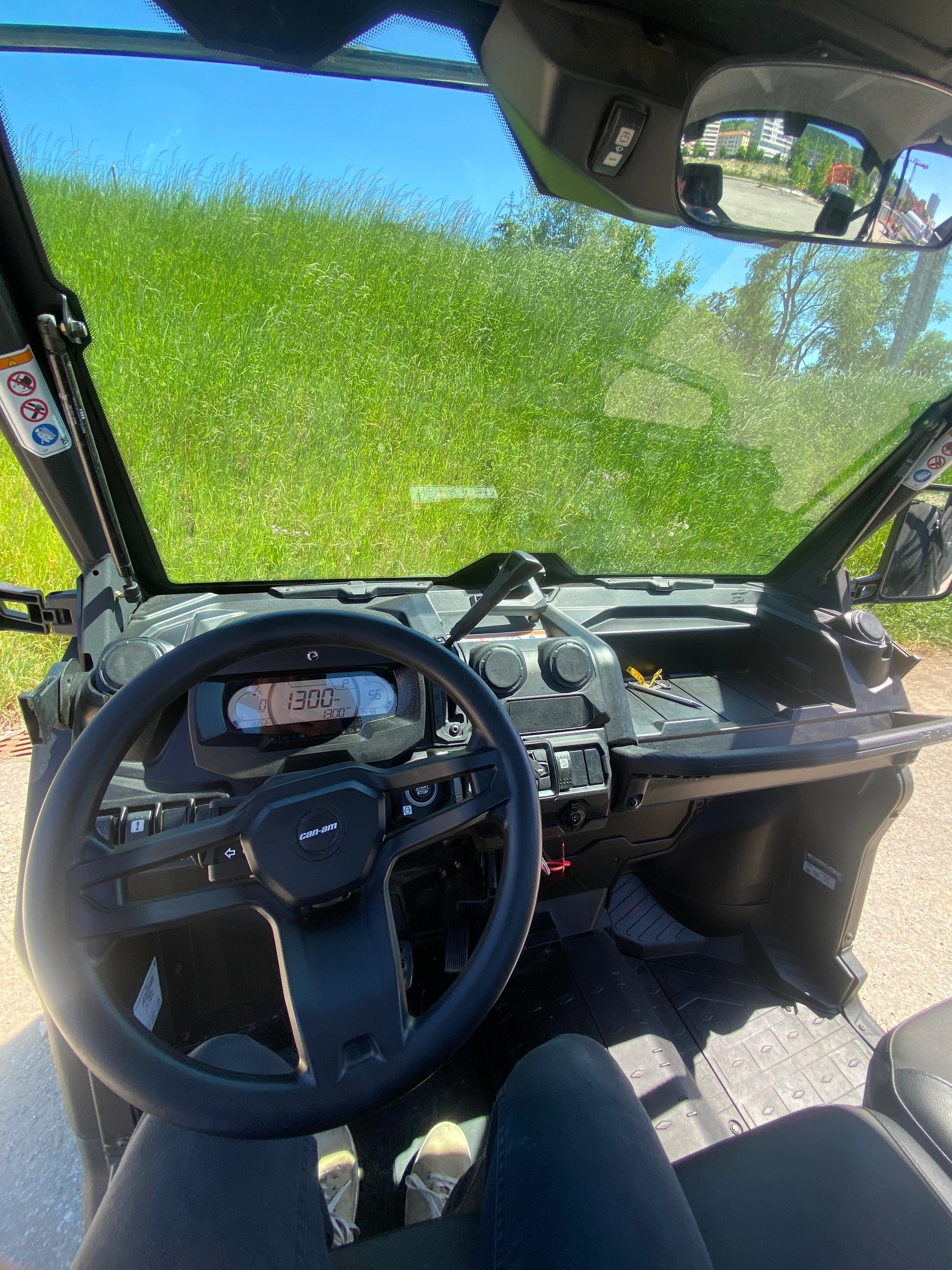 CAN-AM Traxter HD9-image-2