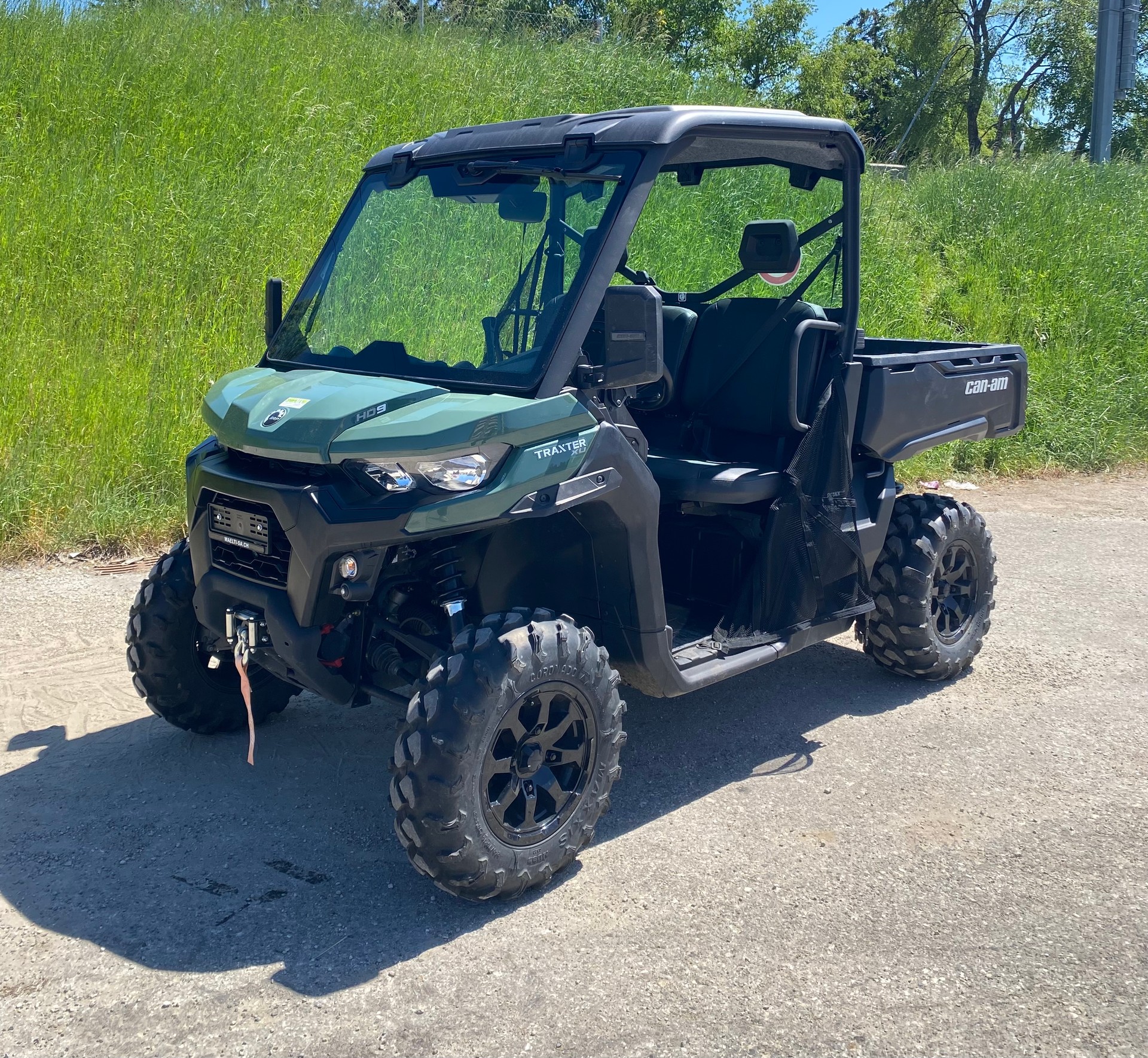 CAN-AM Traxter HD9