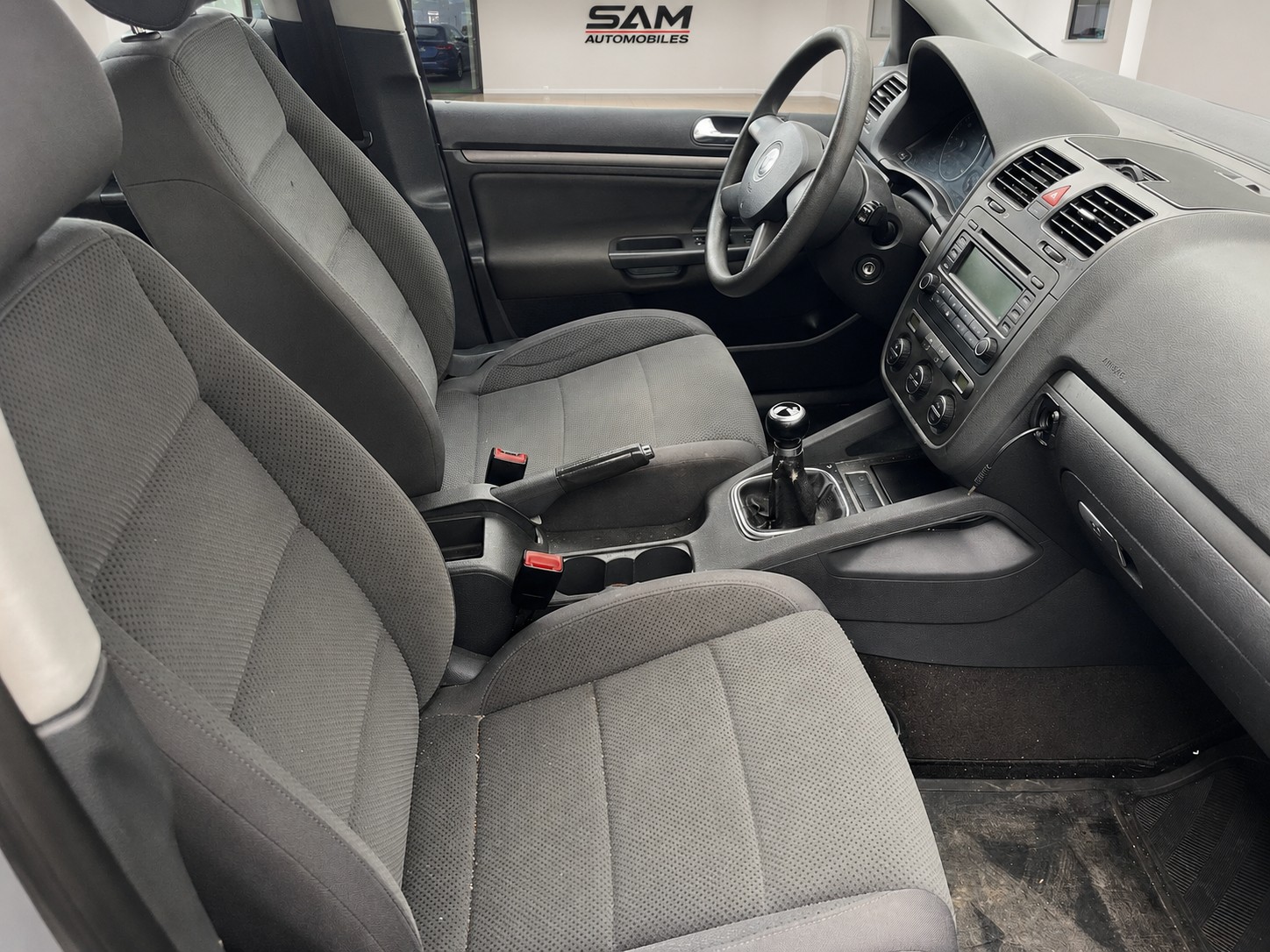 VW Golf 2.0 TDI Comfortline 4Motion-image-6