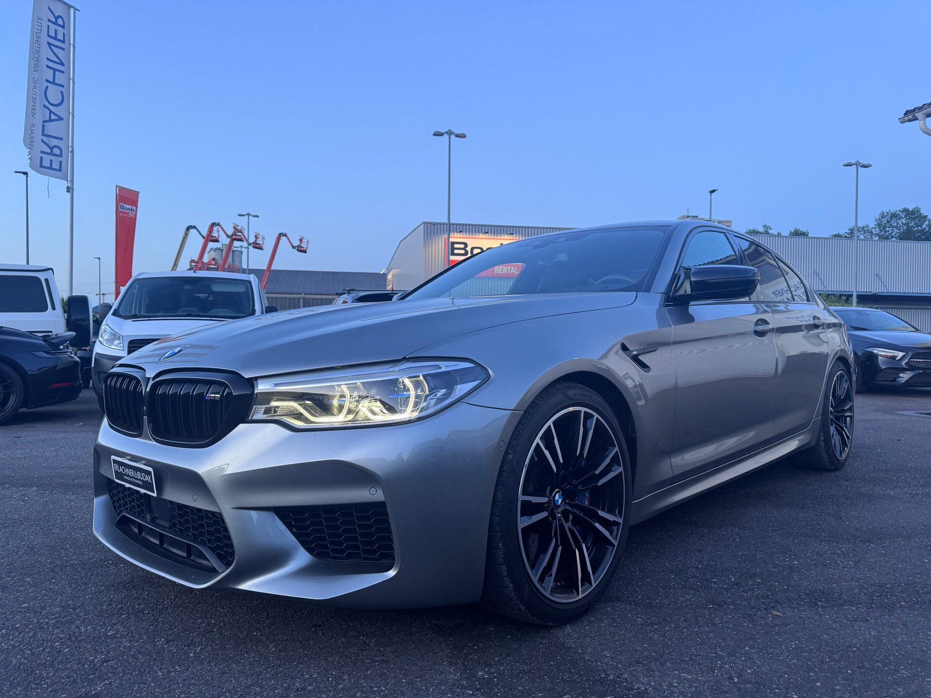 BMW M5 xDrive Competition Drivelogic-showroom-element-1