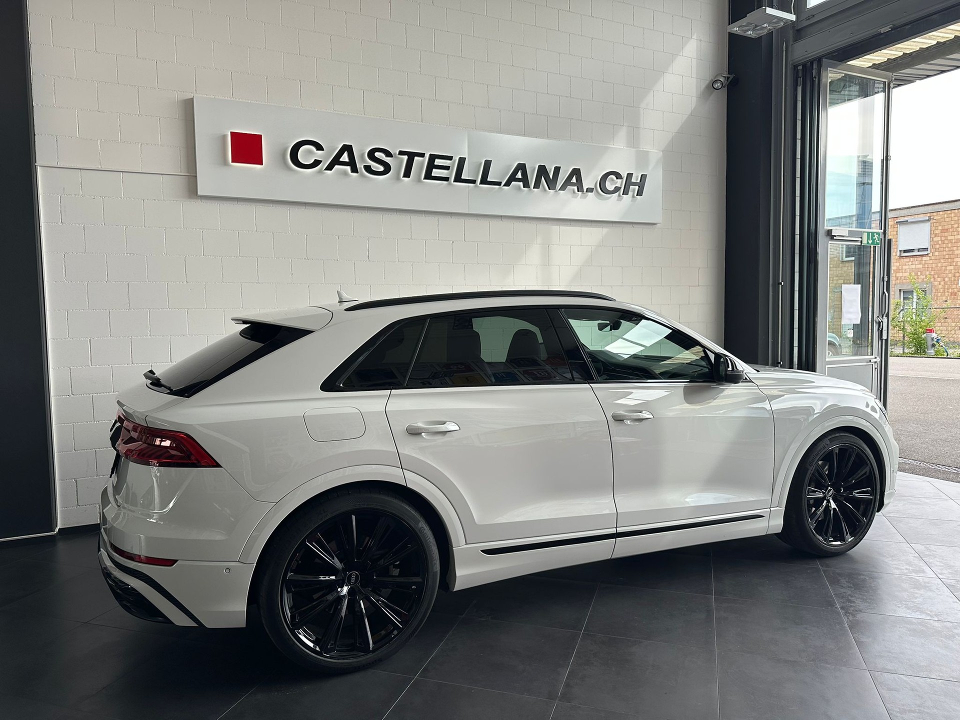 AUDI Q8 50 TDI quattro tiptronic-showroom-element-2