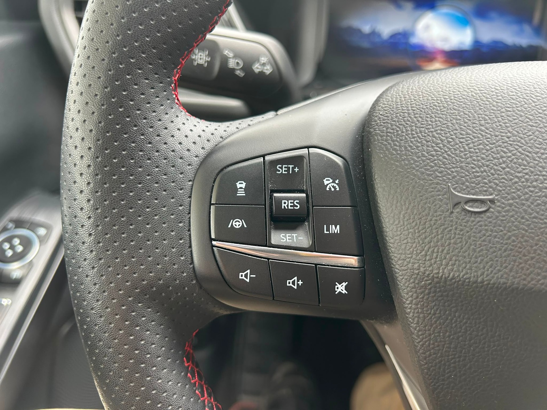 FORD Kuga 2.5 PHEV ST-Line X 2WD-image-10