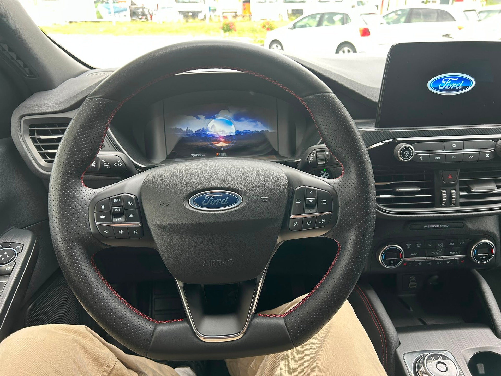 FORD Kuga 2.5 PHEV ST-Line X 2WD-image-8