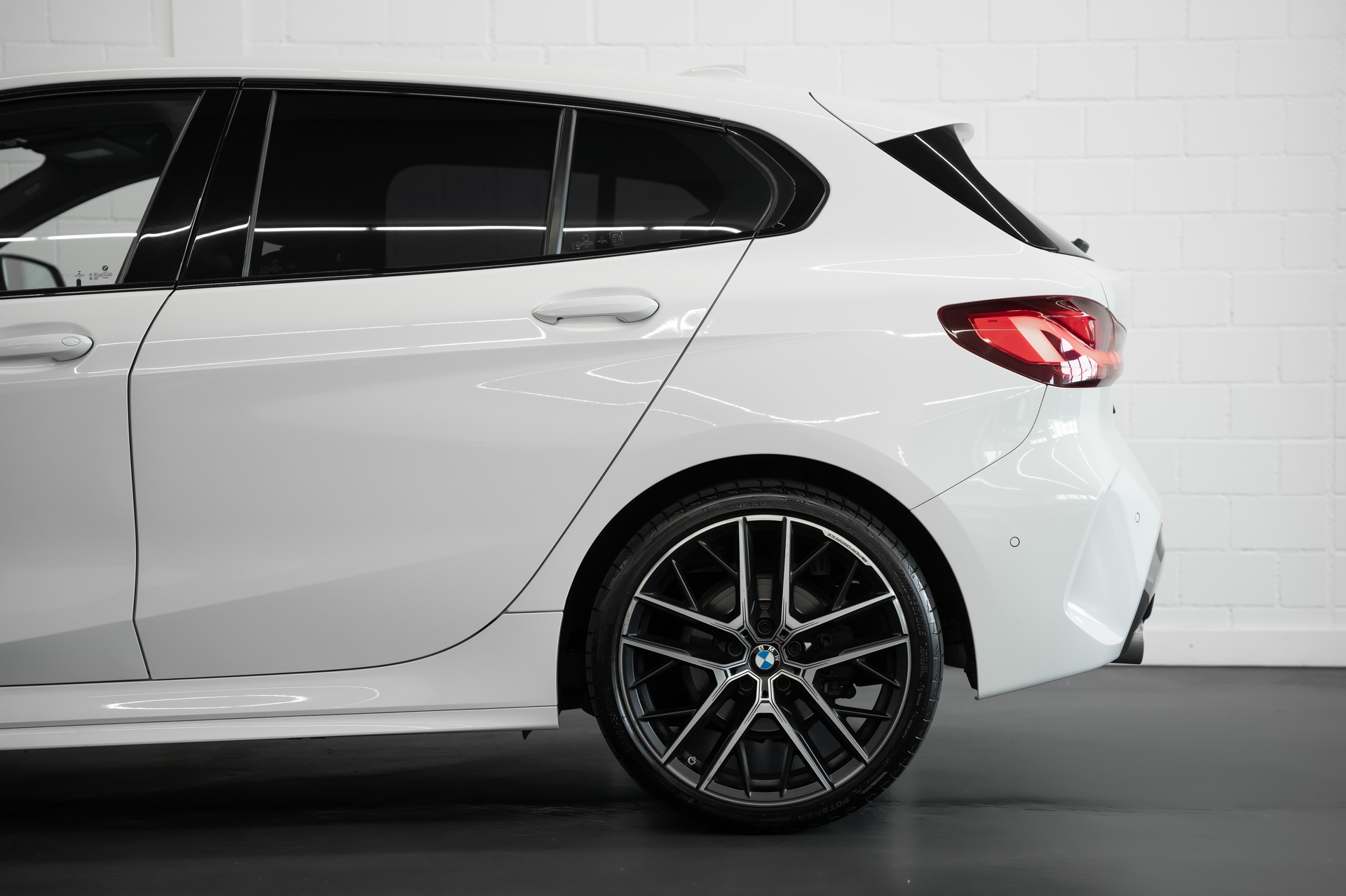 BMW 118i Steptronic M Sport-image-12