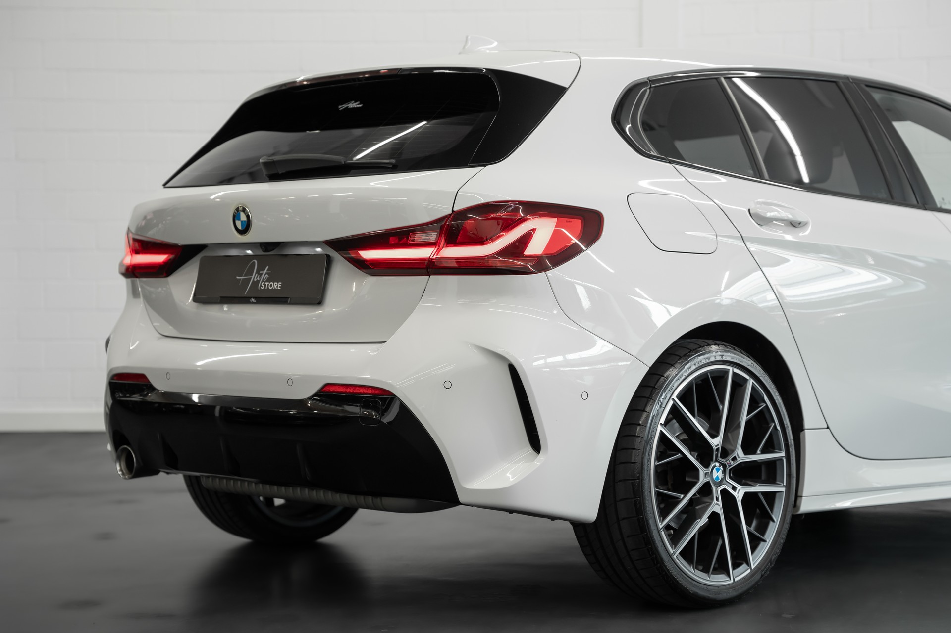 BMW 118i Steptronic M Sport-image-6