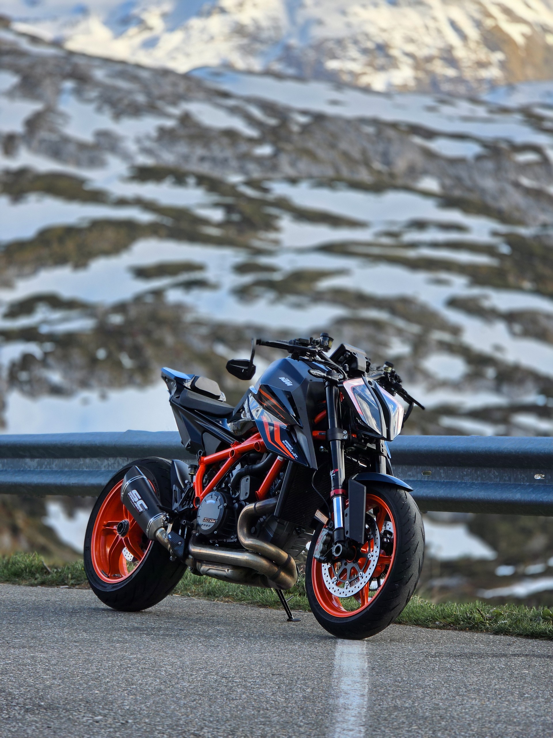 KTM 1290 Super Duke R-image-8