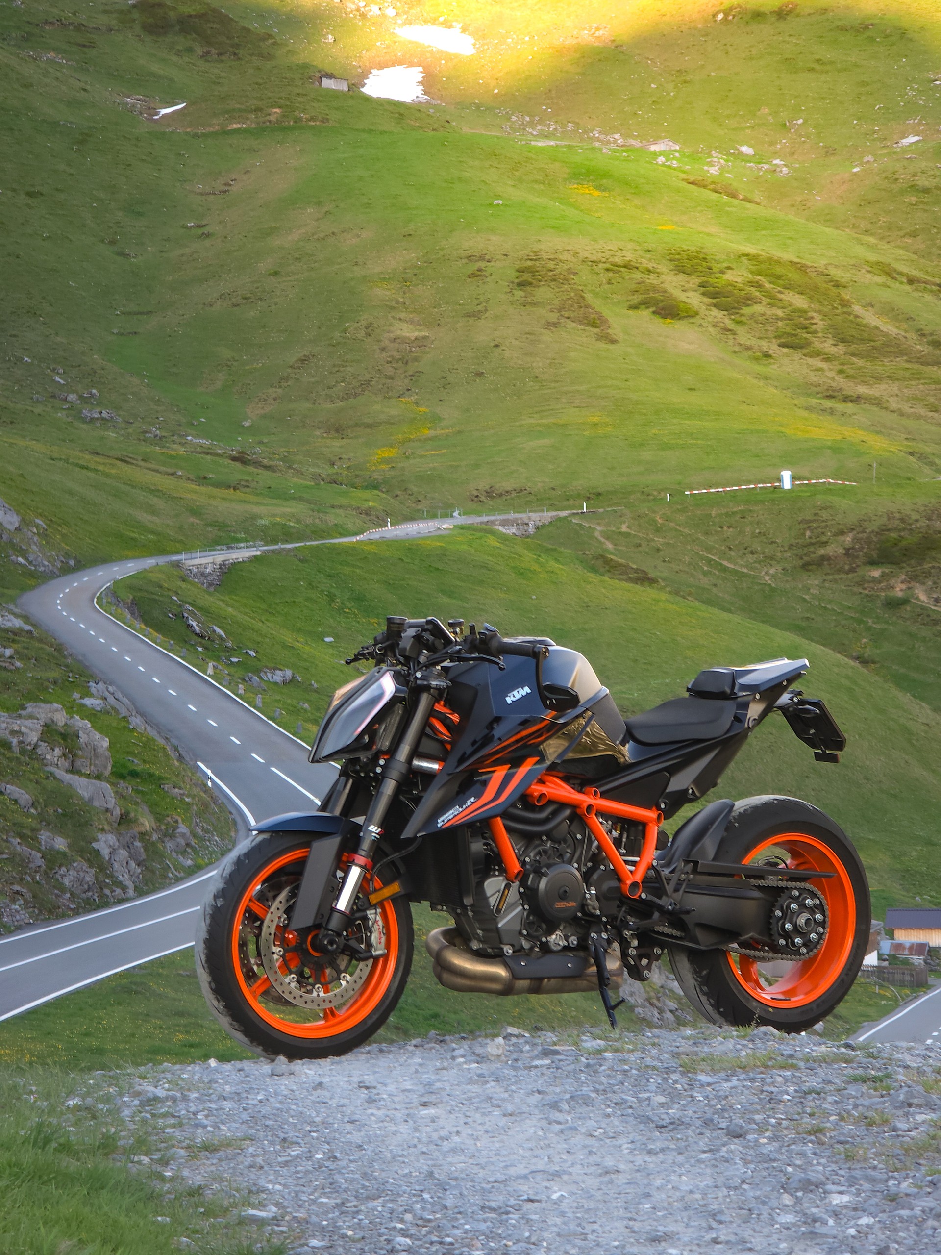 KTM 1290 Super Duke R-image-5